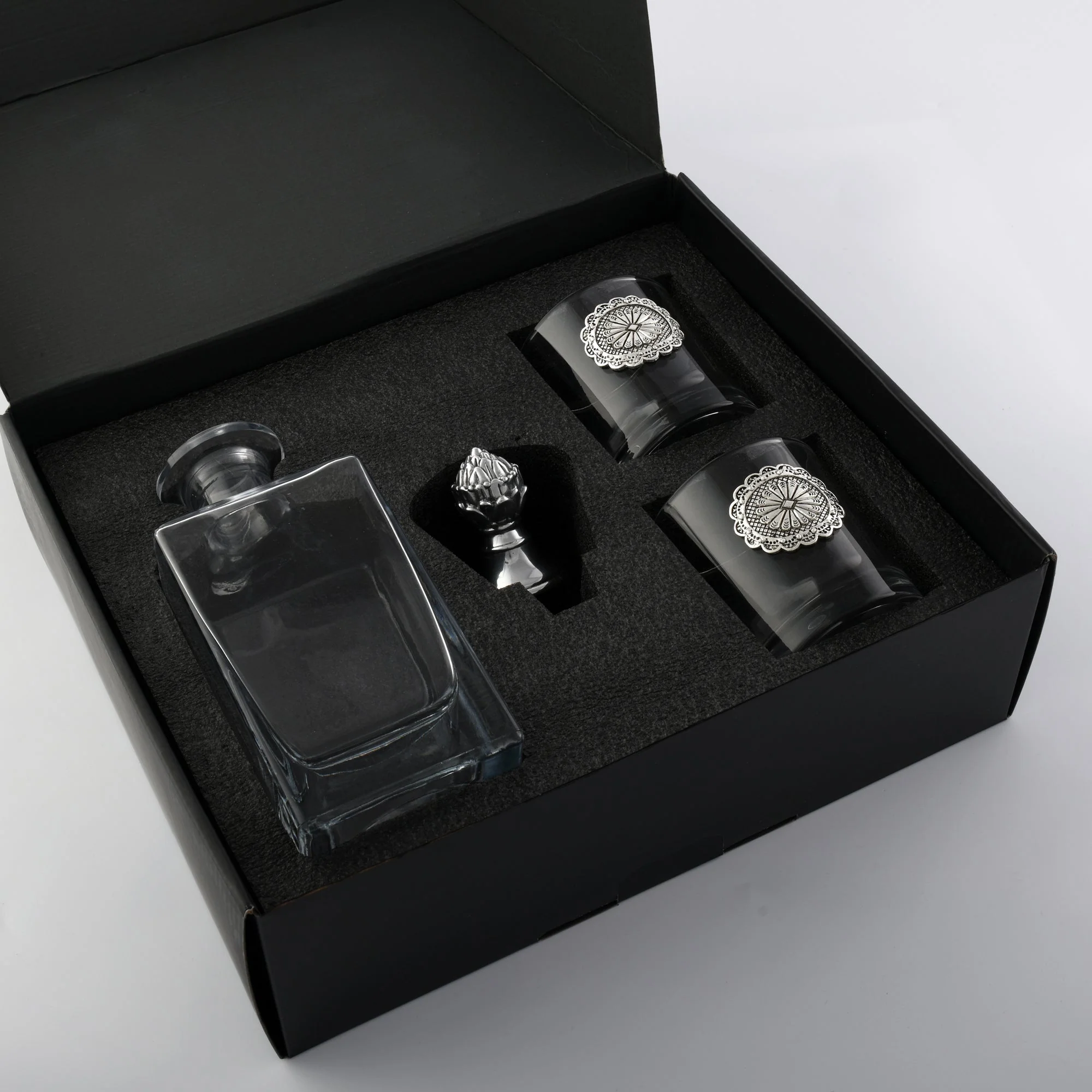 Arthur Court Decanter Set with glasses (2) - Western - Image 4