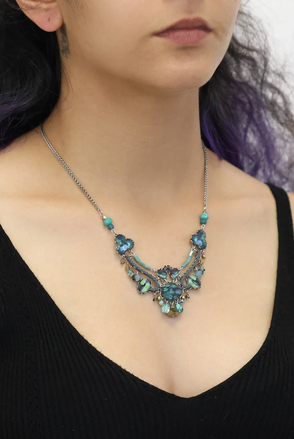 Ayala Bar Emerald Reflection Set, Virentia Necklace - Image 2