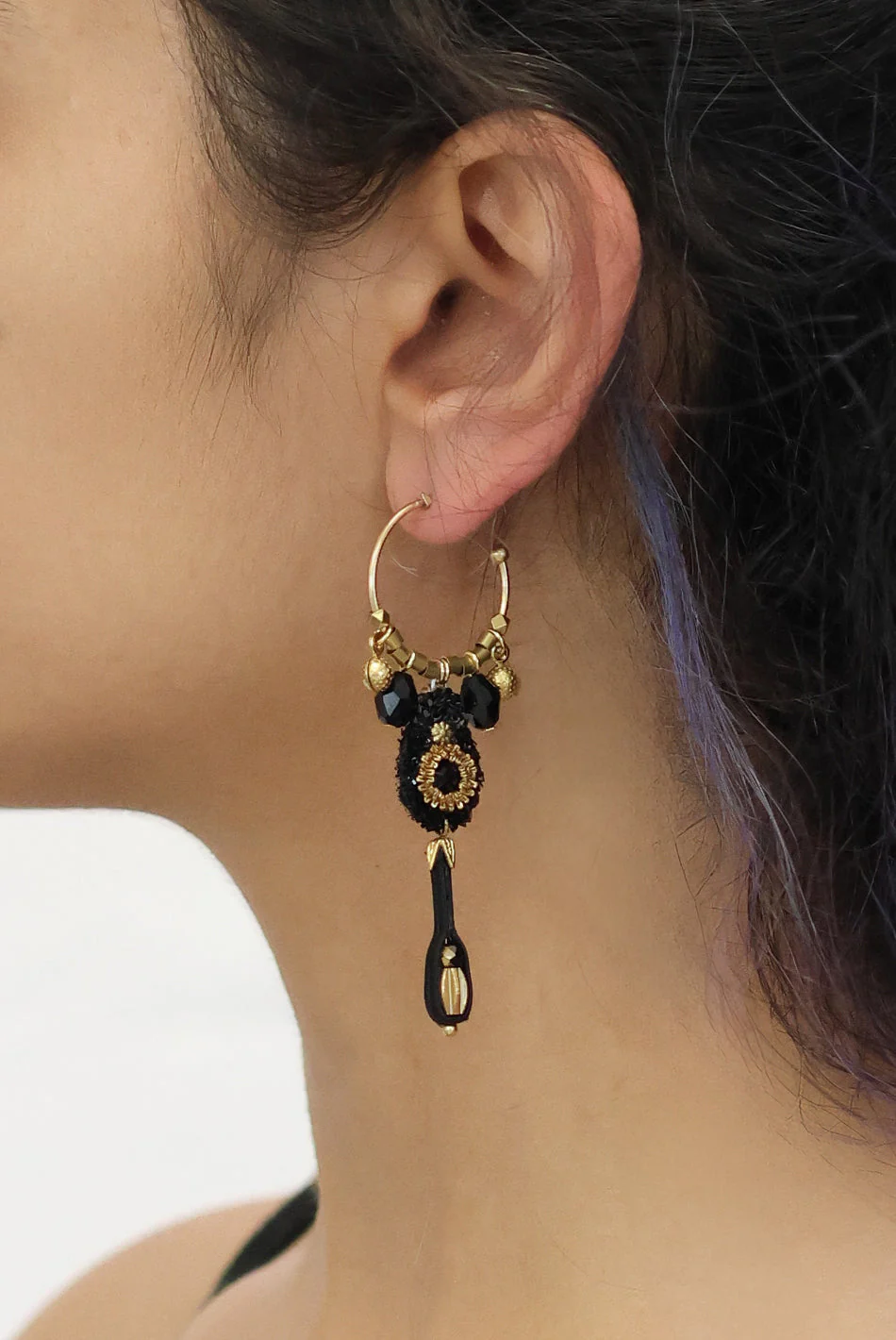 Ayala Bar Gilded Black Set, Orzia Earrings - Image 2