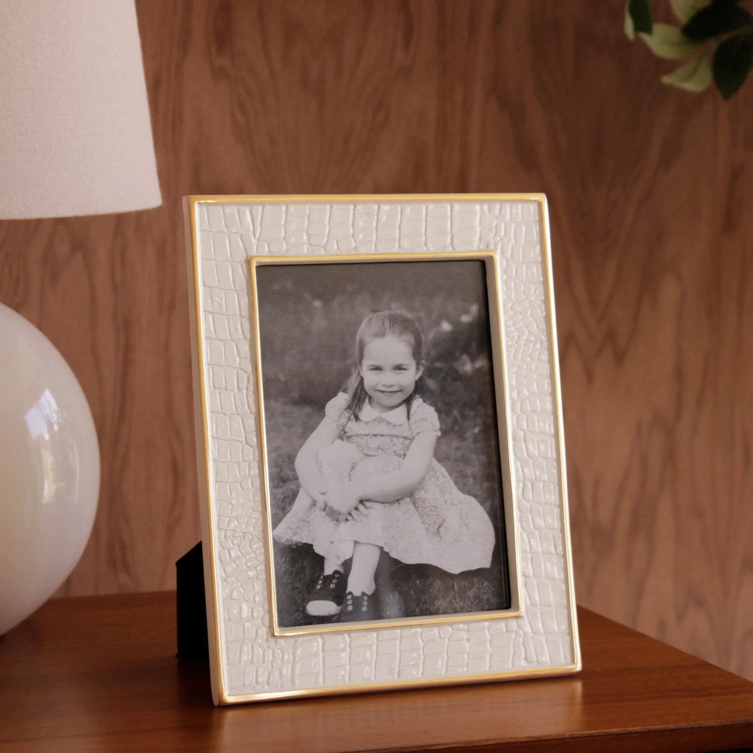 Beatriz Ball ENCANTO Croc 5 x 7 Cream Frame