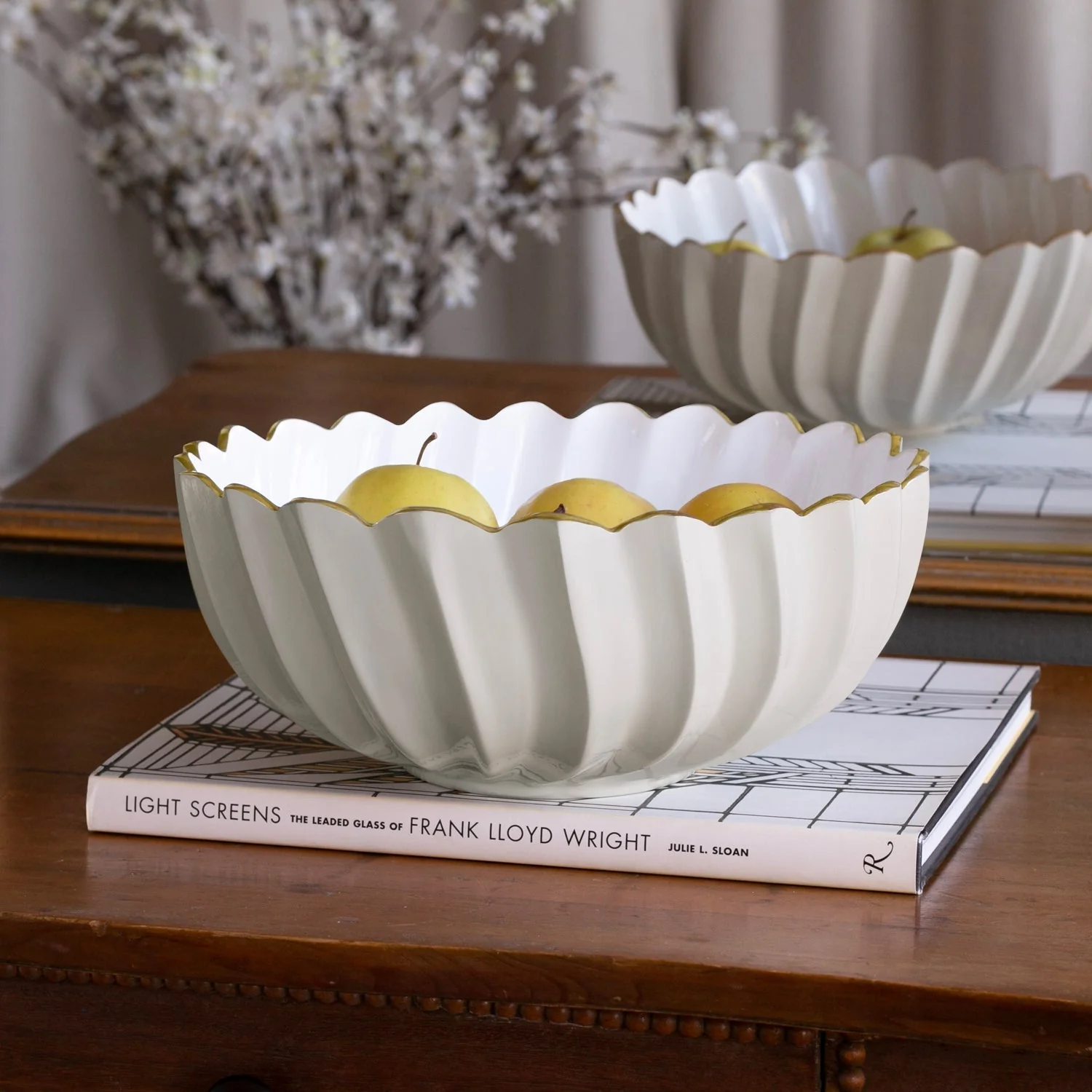 Beatriz Ball ENCANTO Orlando Medium Bowl (Cream and White) - Image 4