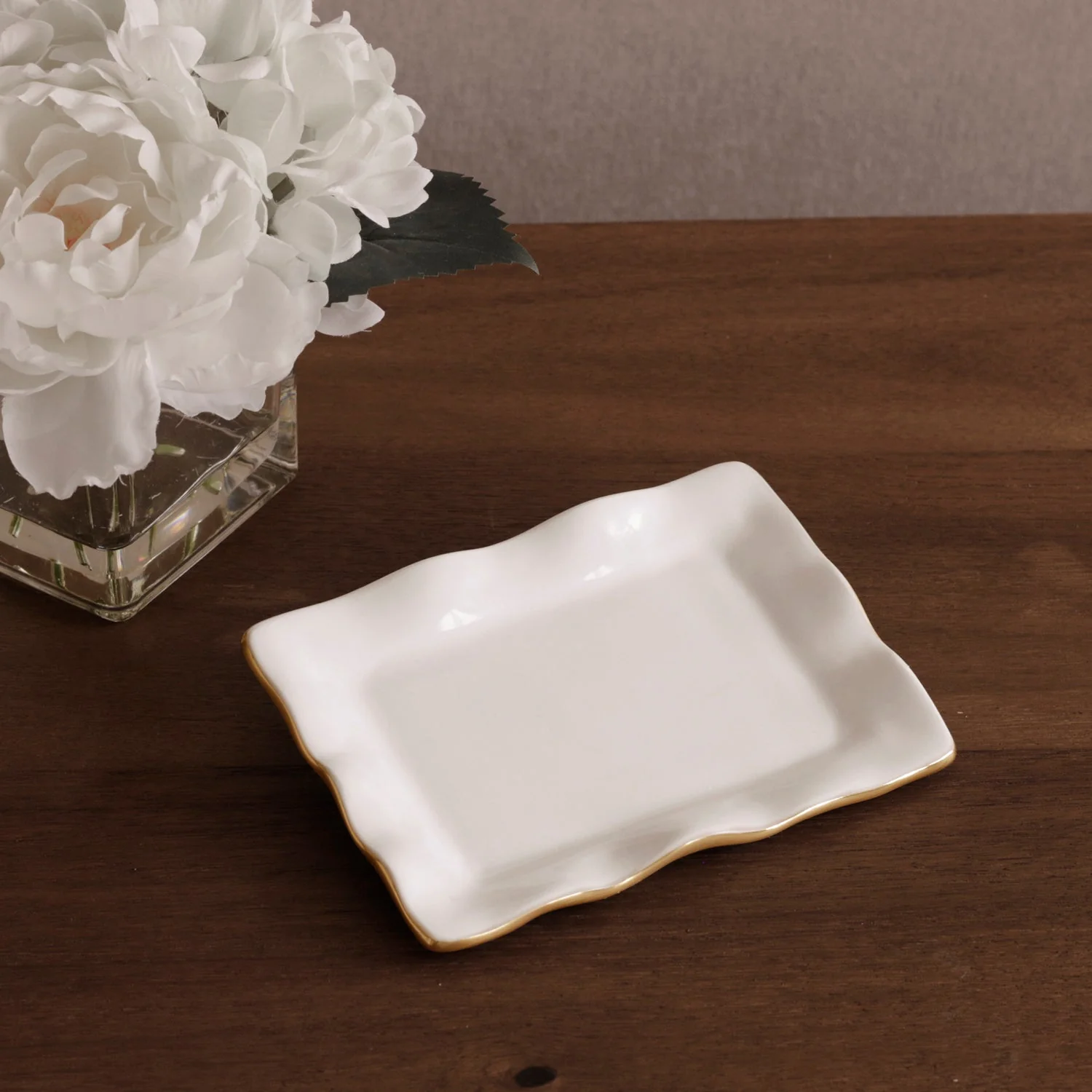 Beatriz Ball ENCANTO Vento Small Rectangular Tray (Cream)
