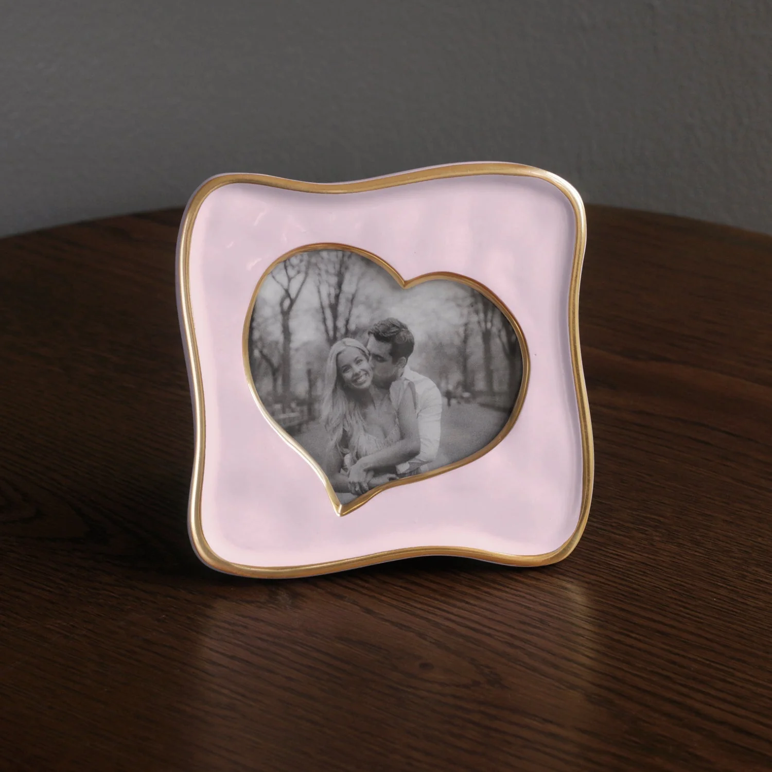Beatriz Ball FRAME Encanto Curved Heart 5 x 5 (Camellia) - Image 3
