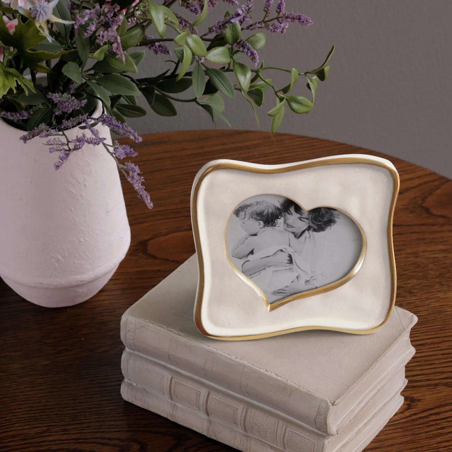 Beatriz Ball FRAME Encanto Curved Heart 5 x 5 (Cream) - Image 5