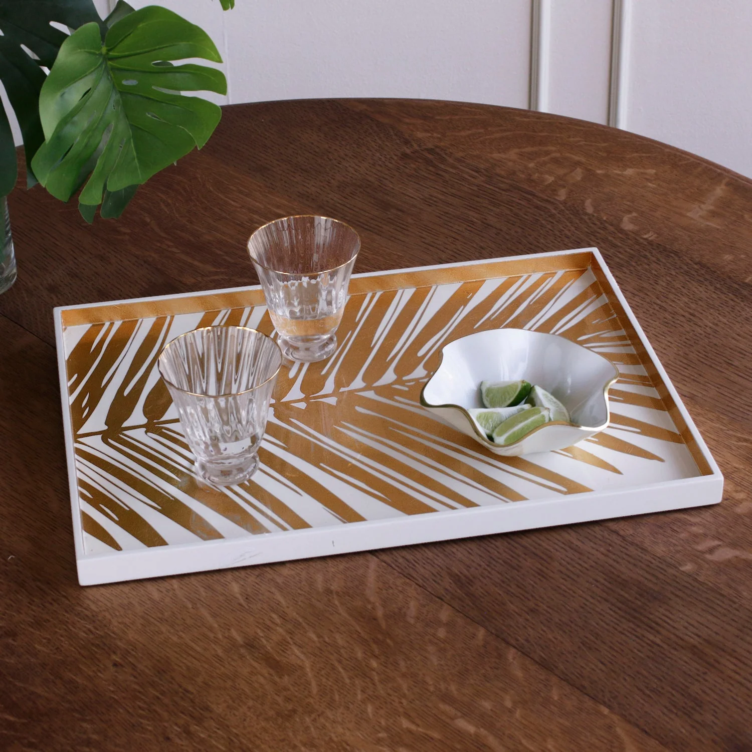 Beatriz Ball INDOCHINE Large  Lacquered Palm Tray White and Gold - Image 4