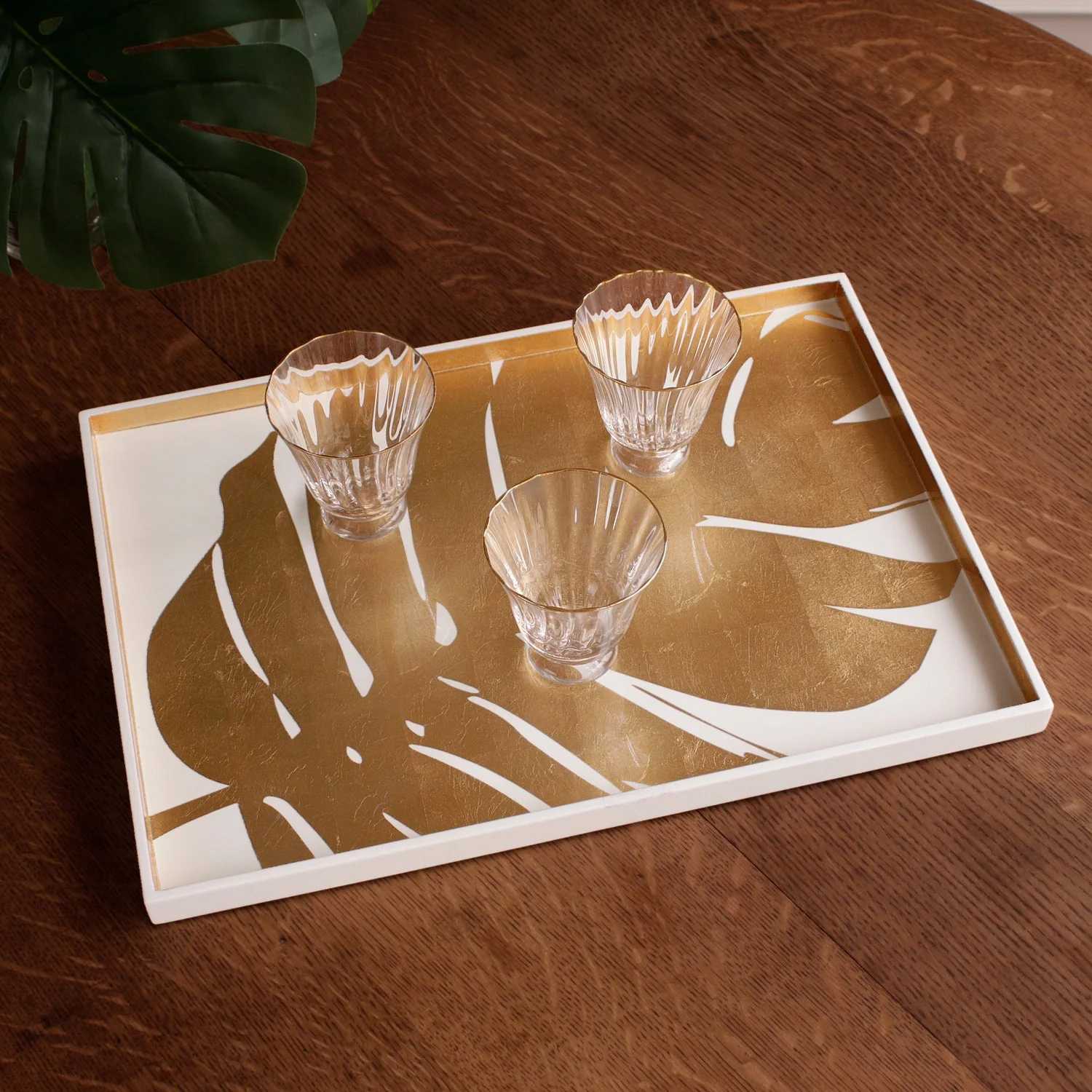 Beatriz Ball INDOCHINE Large Lacquered PhilodendronTray White and Gold - Image 3