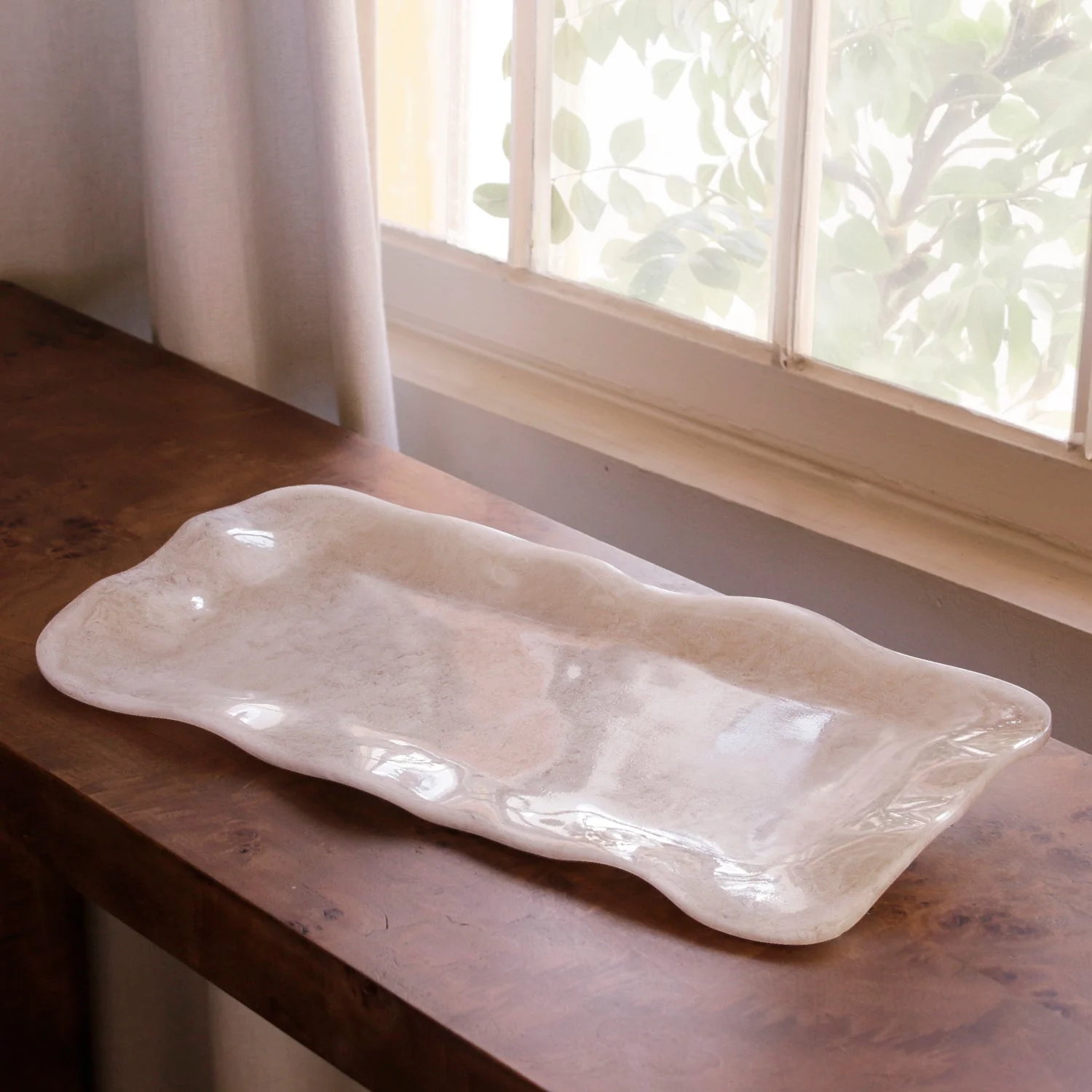 Beatriz Ball RESIN Alabaster Long Rectangle Tray White Swirl - Image 4
