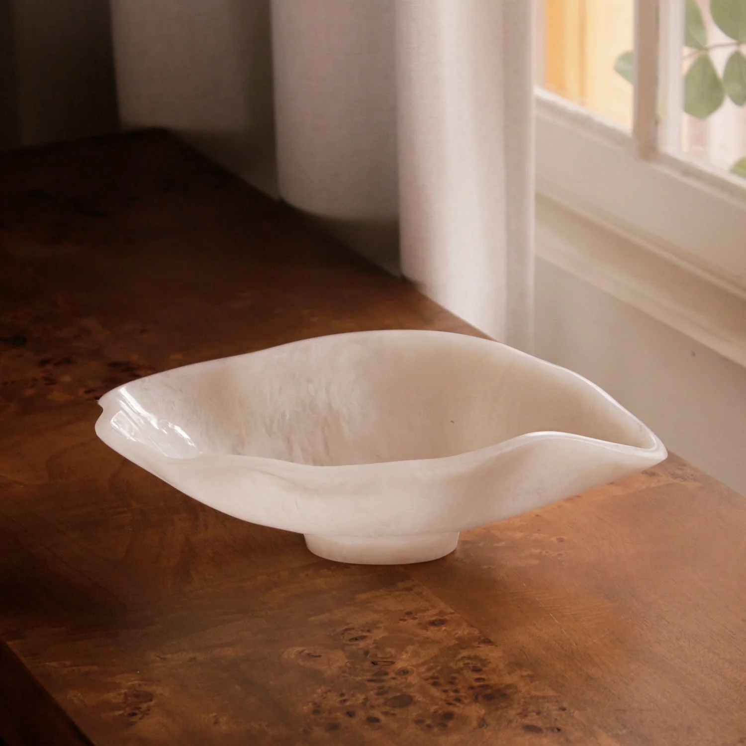 Beatriz Ball RESIN Alabaster Small Oval Bowl White Swirl - Image 5