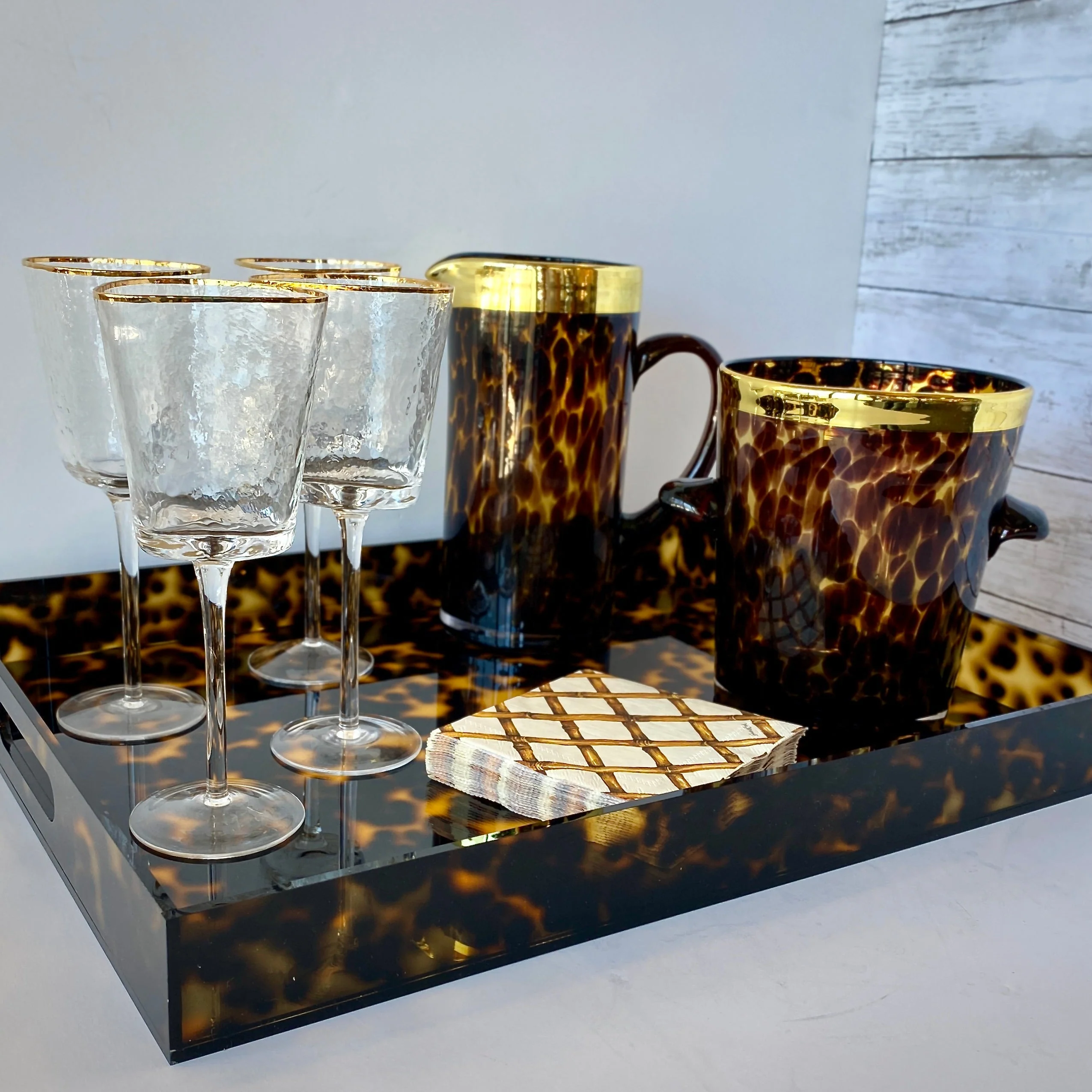 Beatriz Ball Vida Acrylic Tortoise X-Large Tray With Handles - Image 3