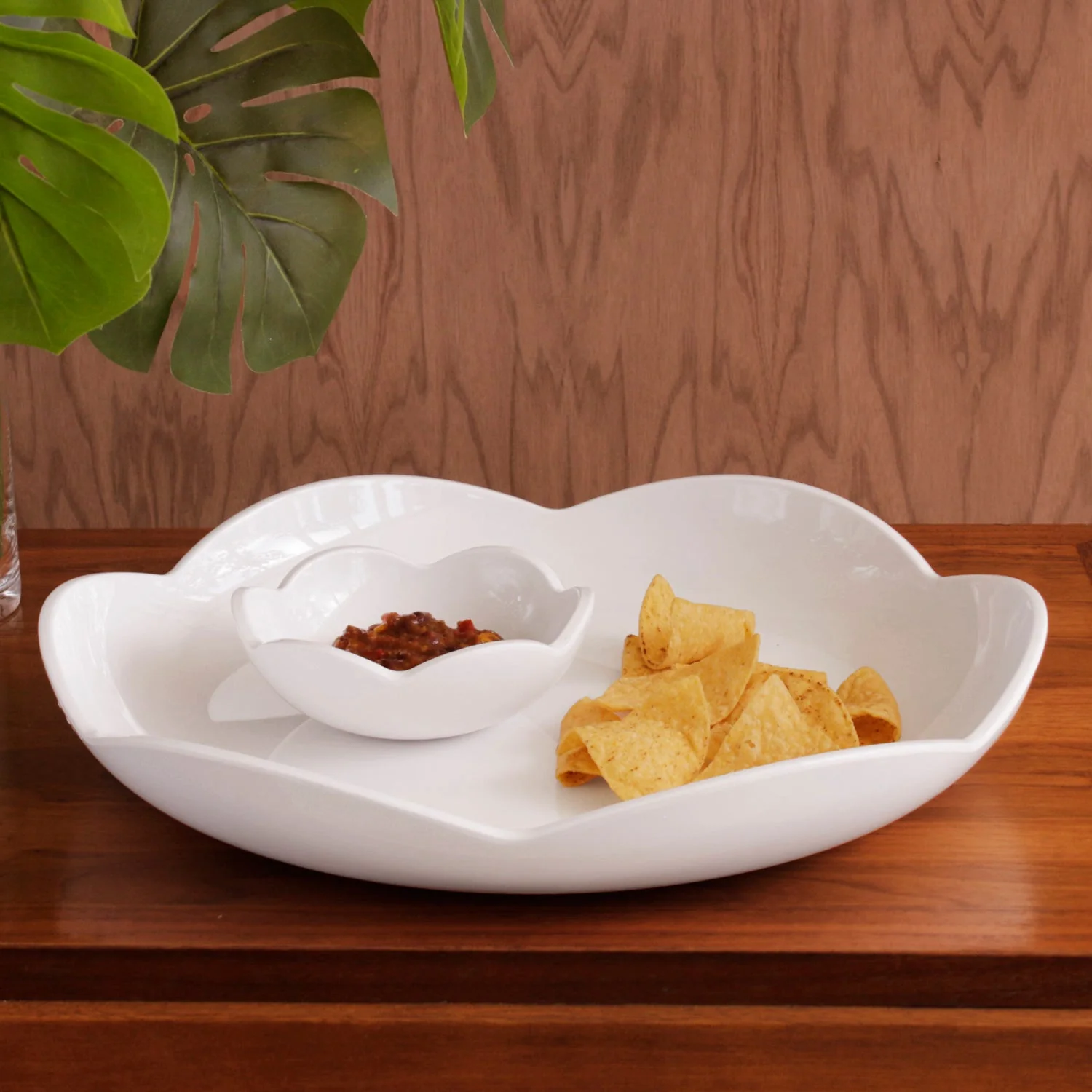 Beatriz Ball VIDA Amelia Round Platter with Mini Dip Bowl White - Image 3