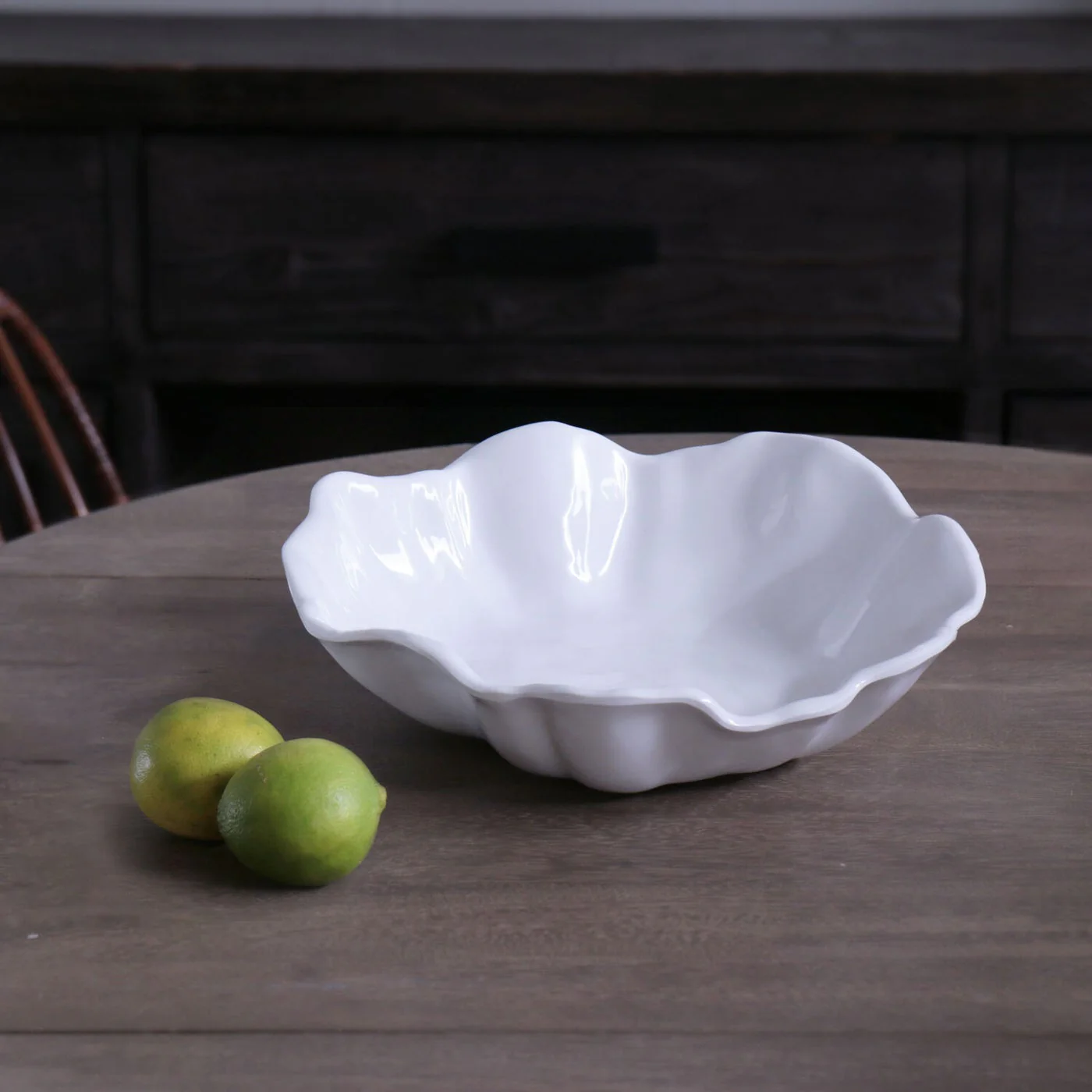 Beatriz Ball Vida Bloom Medium Bowl (White) - Image 2