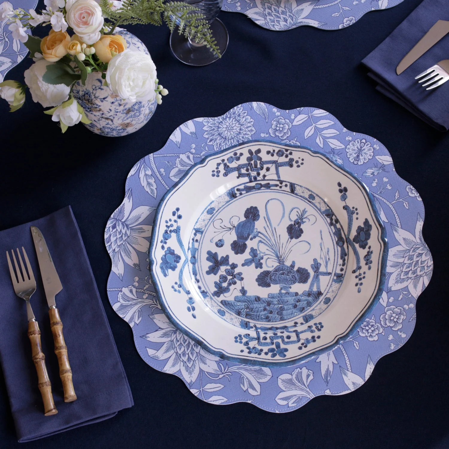 Beatriz Ball VIDA Faenza 11" Dinner Plate Set of 4 White and Blue - Image 4