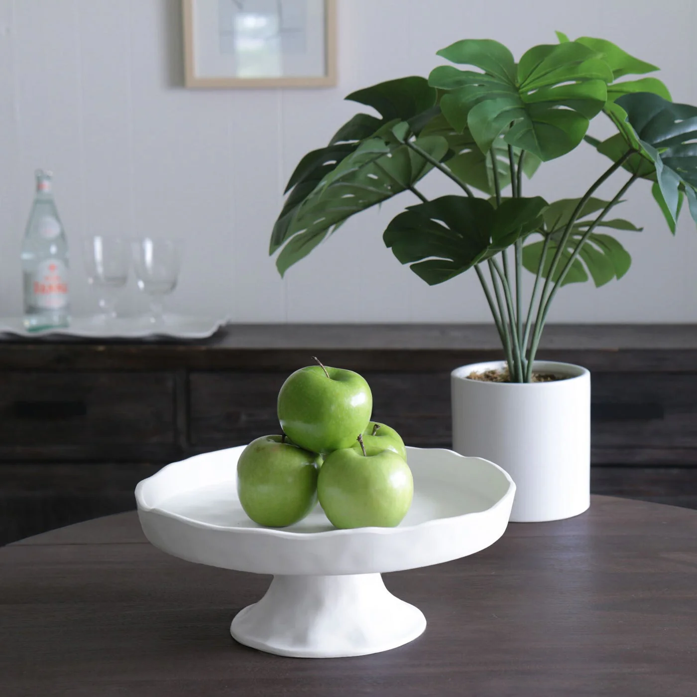 Beatriz Ball Vida Nube Round Pedestal Cake Plate / Chip & Dip (White) - Image 4