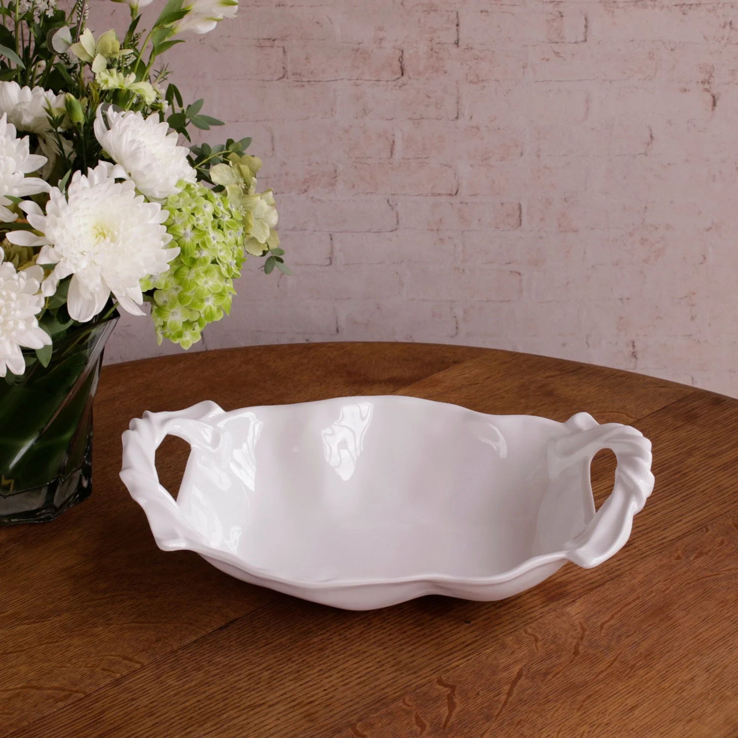 Beatriz Ball VIDA Sasha Medium Bowl with Handles White - Image 4