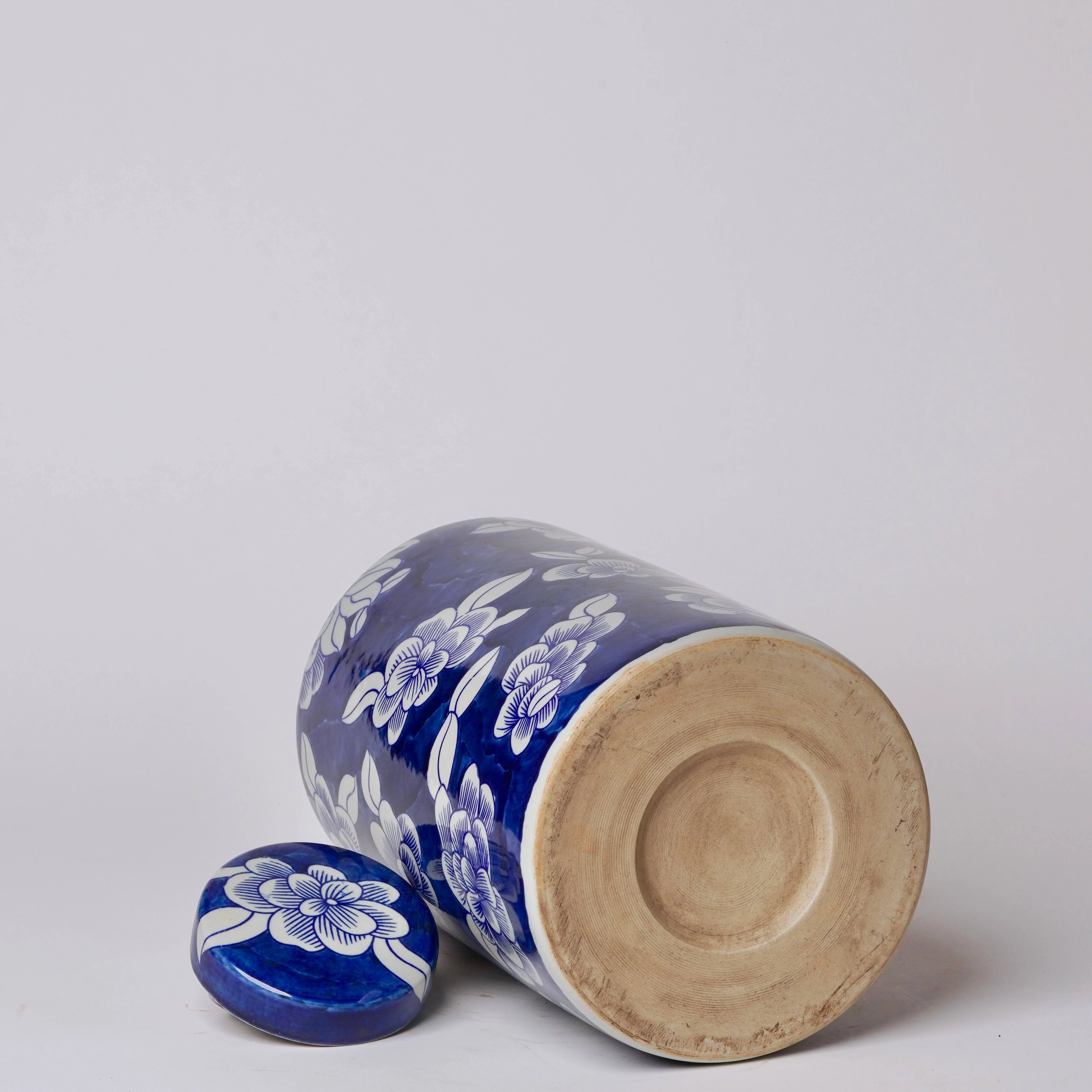 Blue and White Camellia Porcelain Lidded Tea Canister - Image 4