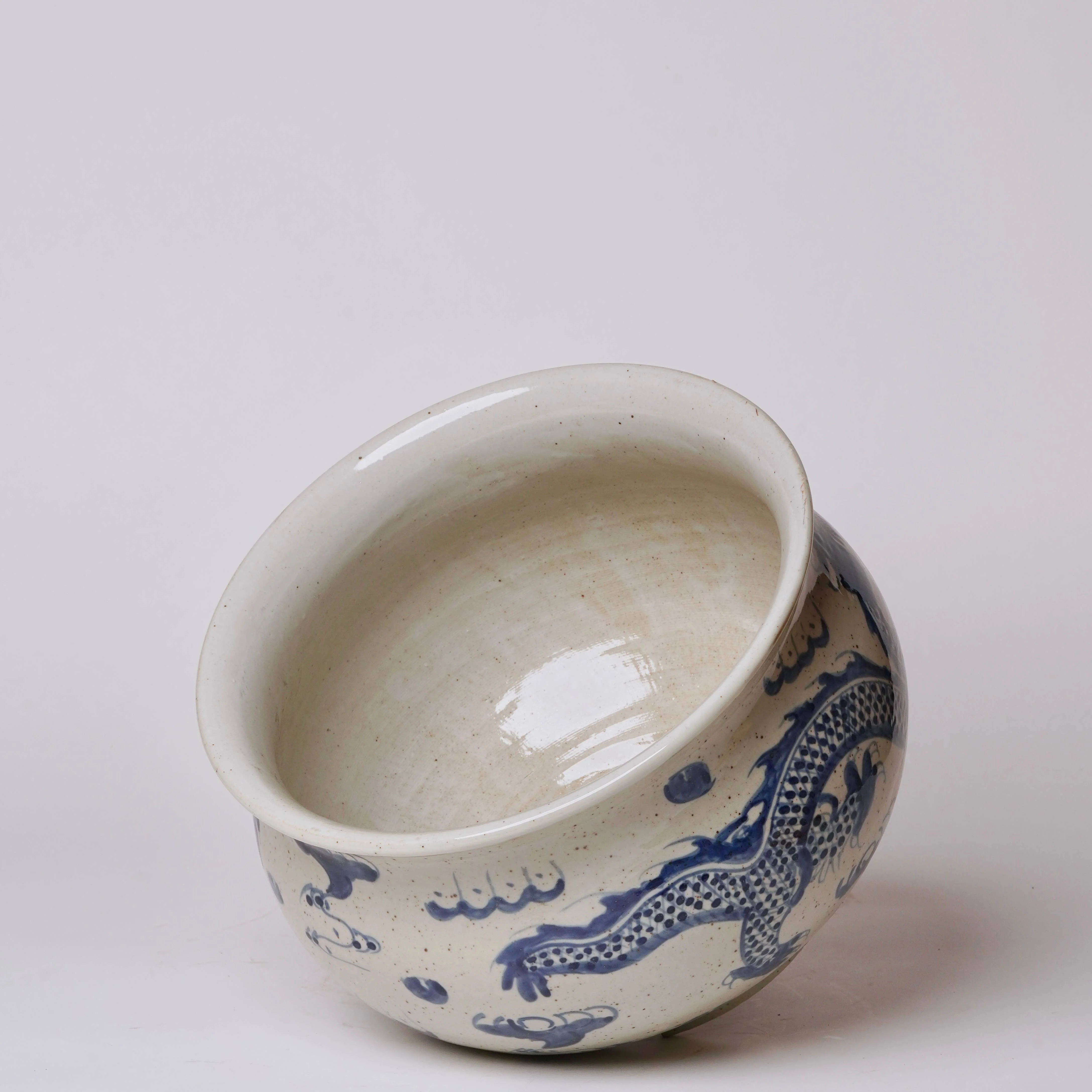 Blue and White Porcelain Dancing Dragon Bulbous Cachepot - Image 3