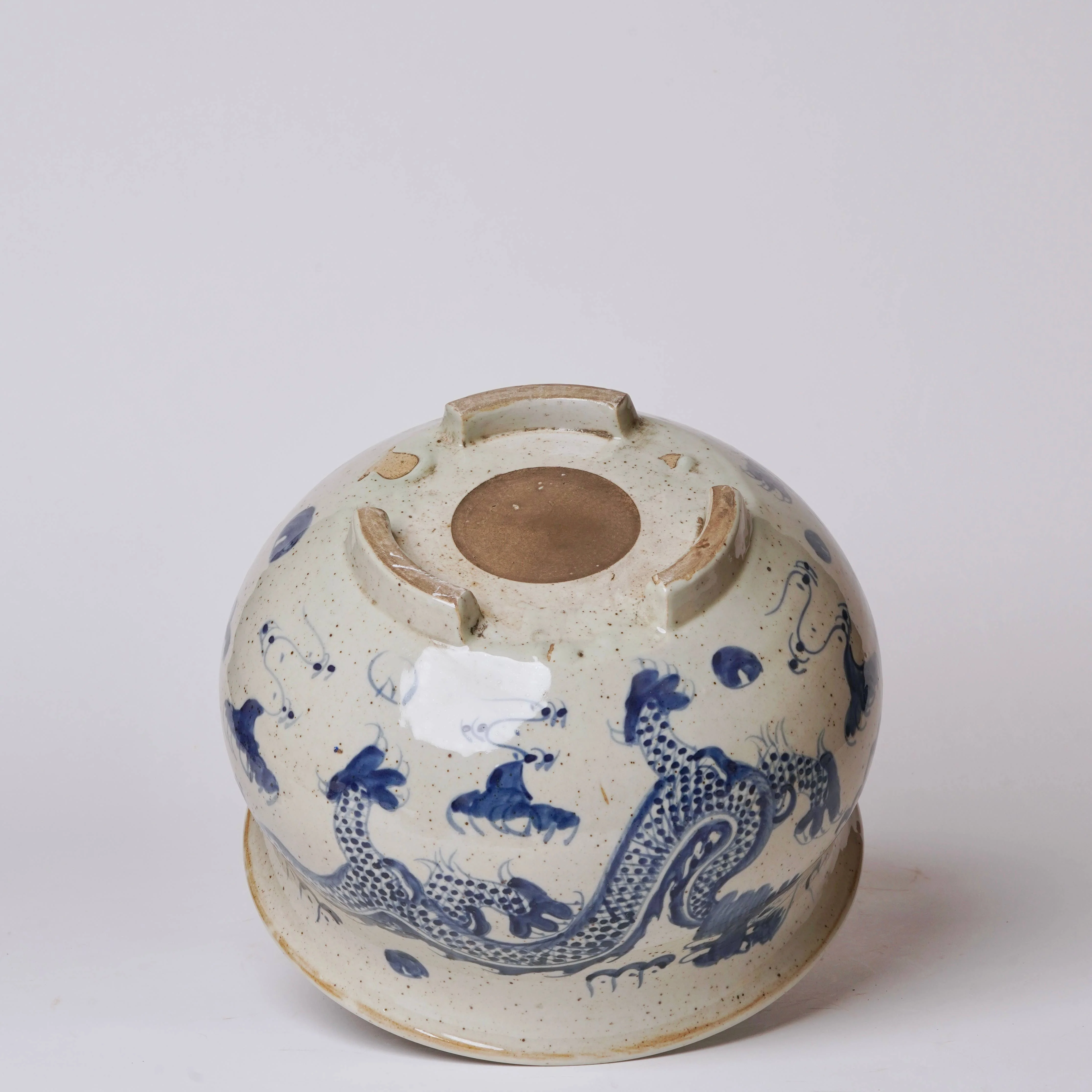 Blue and White Porcelain Dancing Dragon Bulbous Cachepot - Image 4