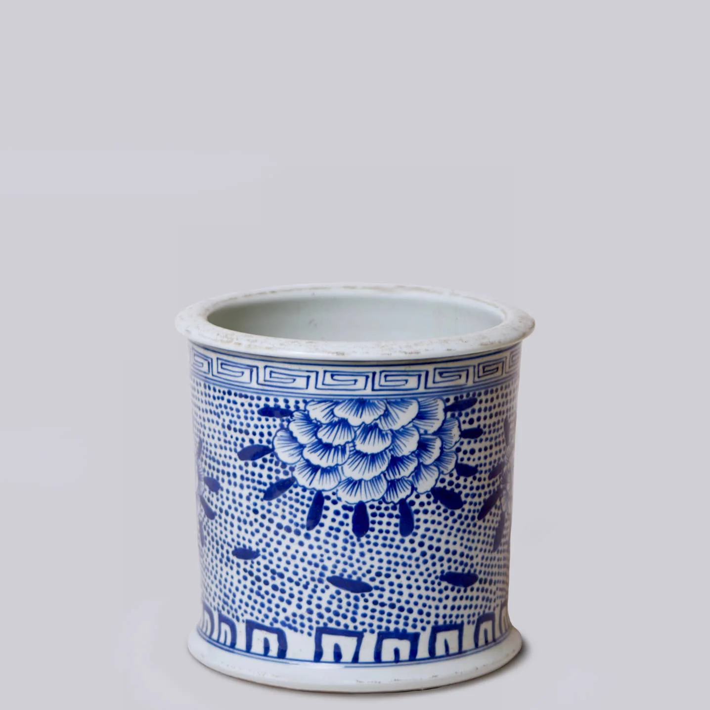Blue and White Porcelain Peony Rolled Rim Cachepot
