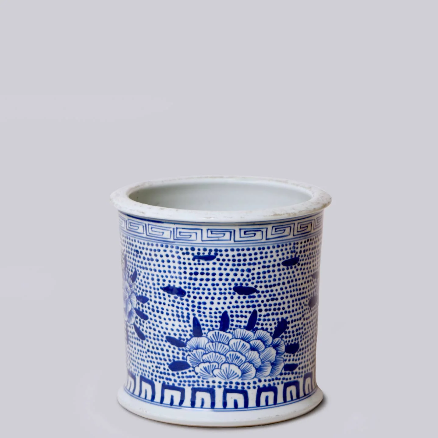 Blue and White Porcelain Peony Rolled Rim Cachepot - Image 2
