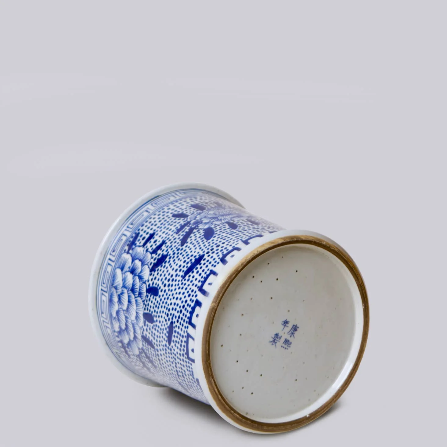 Blue and White Porcelain Peony Rolled Rim Cachepot - Image 5