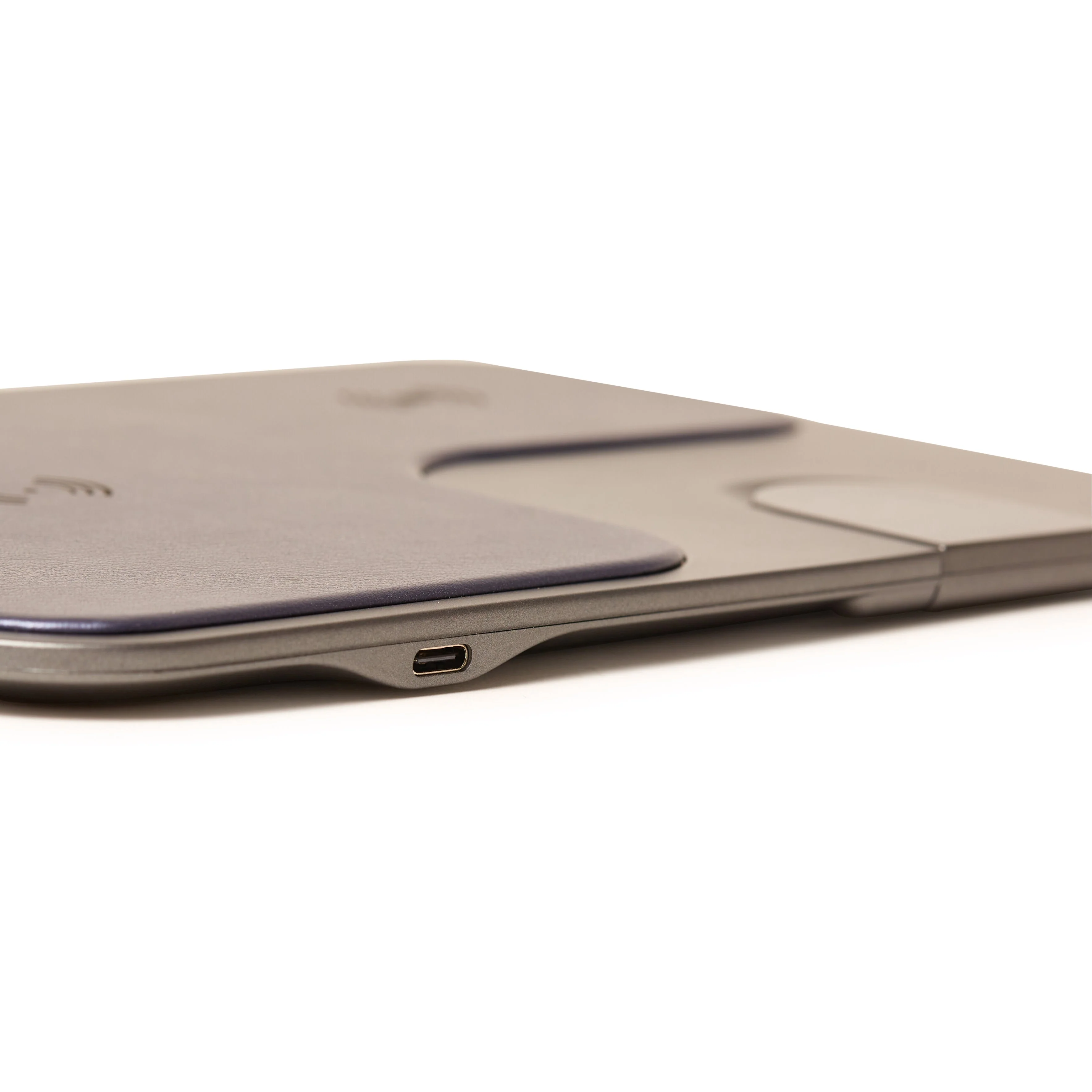 Coen 3 In 1 Wireless Charging Tray - Image 10