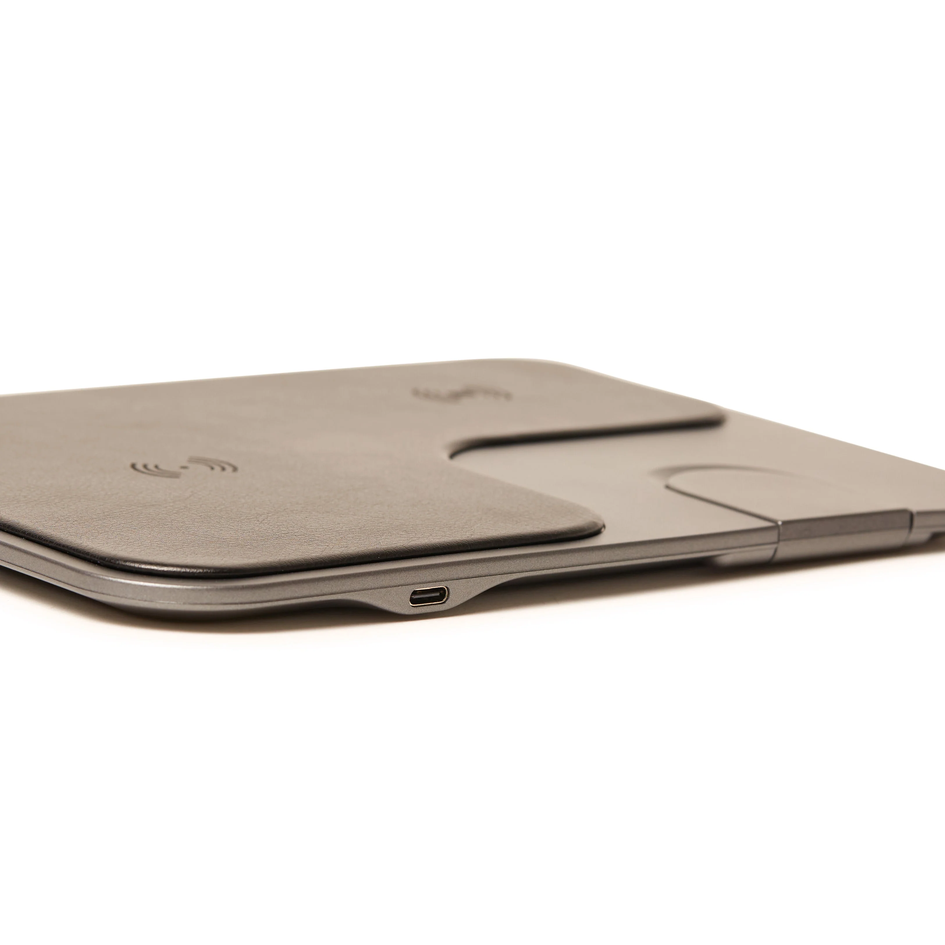 Coen 3 In 1 Wireless Charging Tray - Image 3
