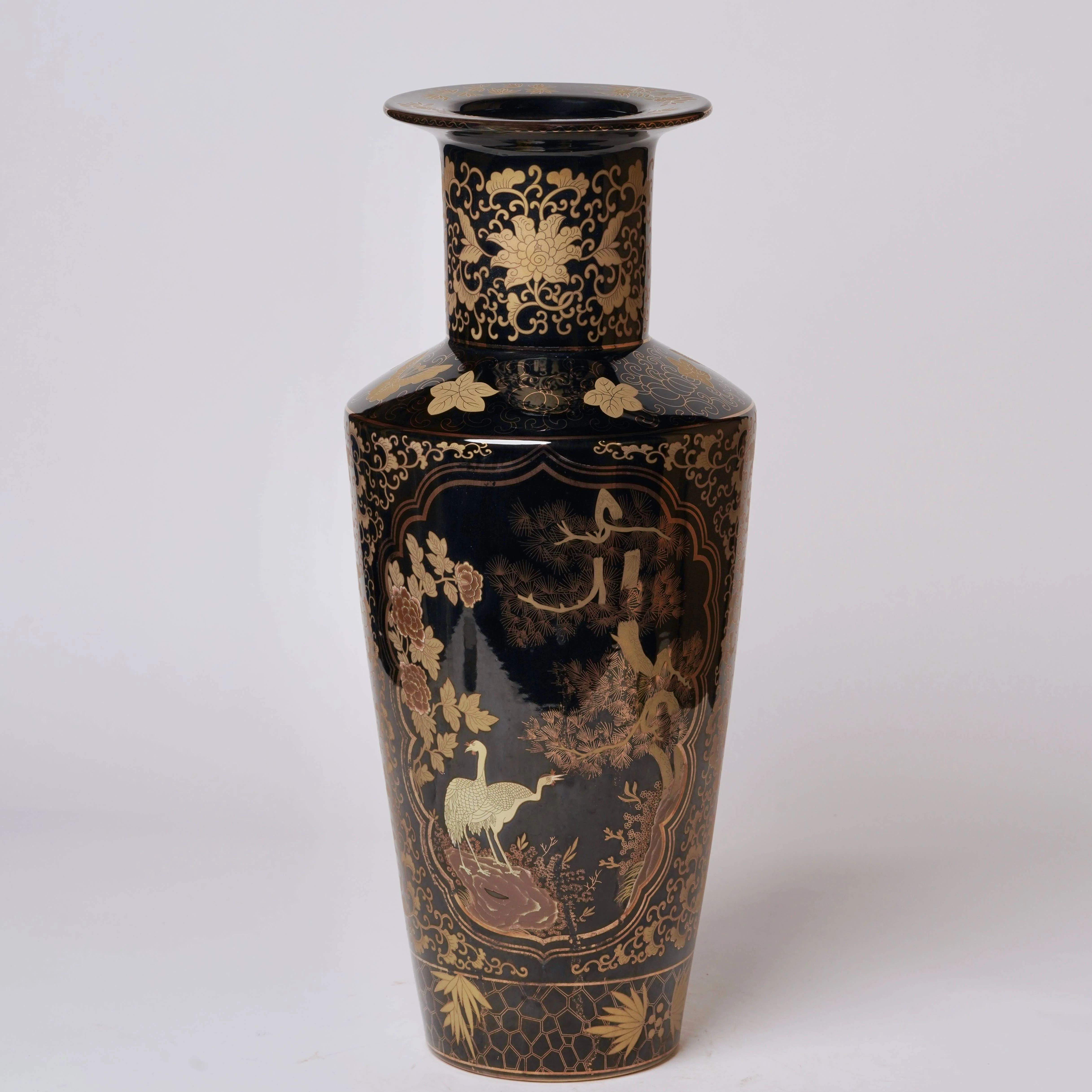 Black and Gold Porcelain Mallet Vase - Image 3