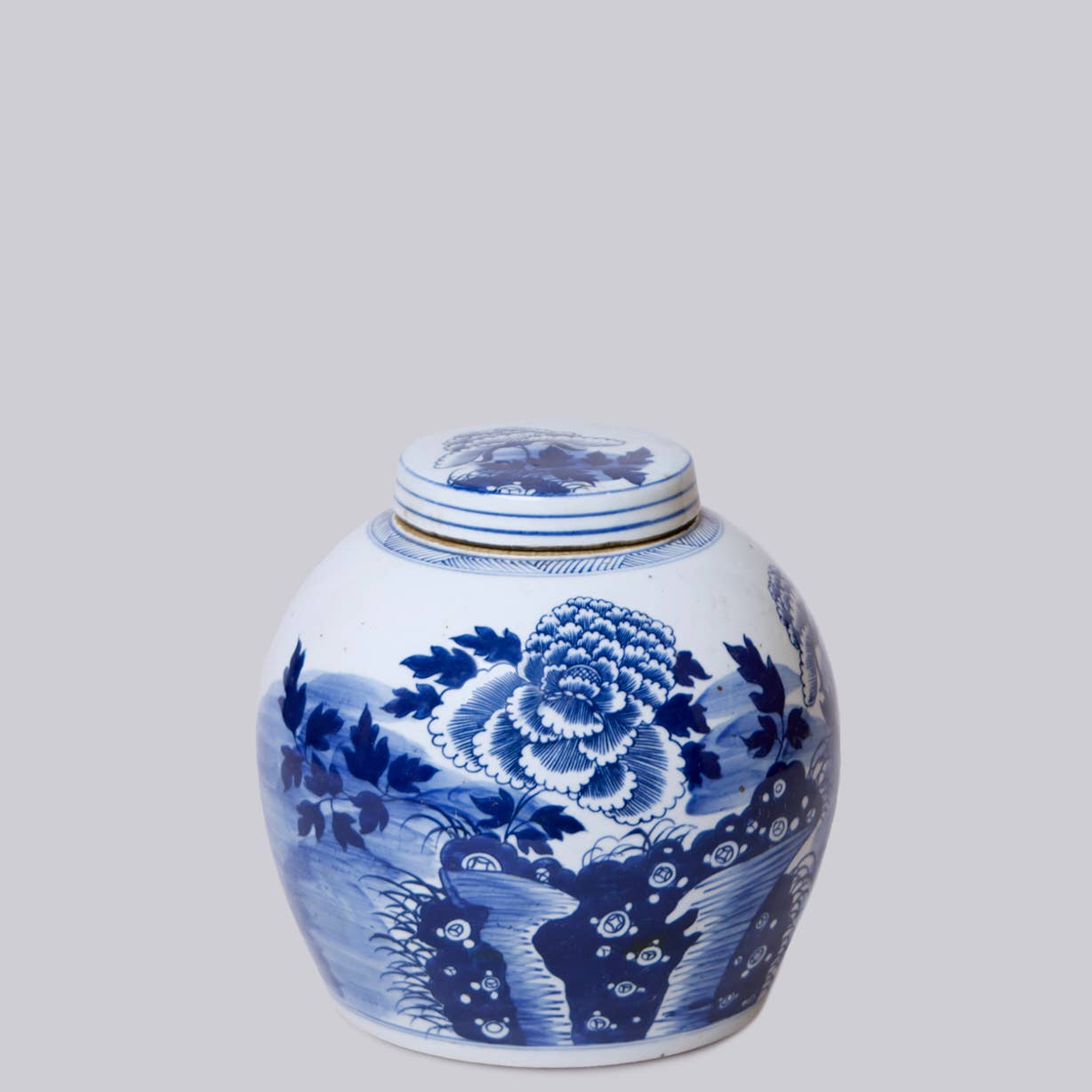 Blue and White Porcelain Peony Round Storage Jar