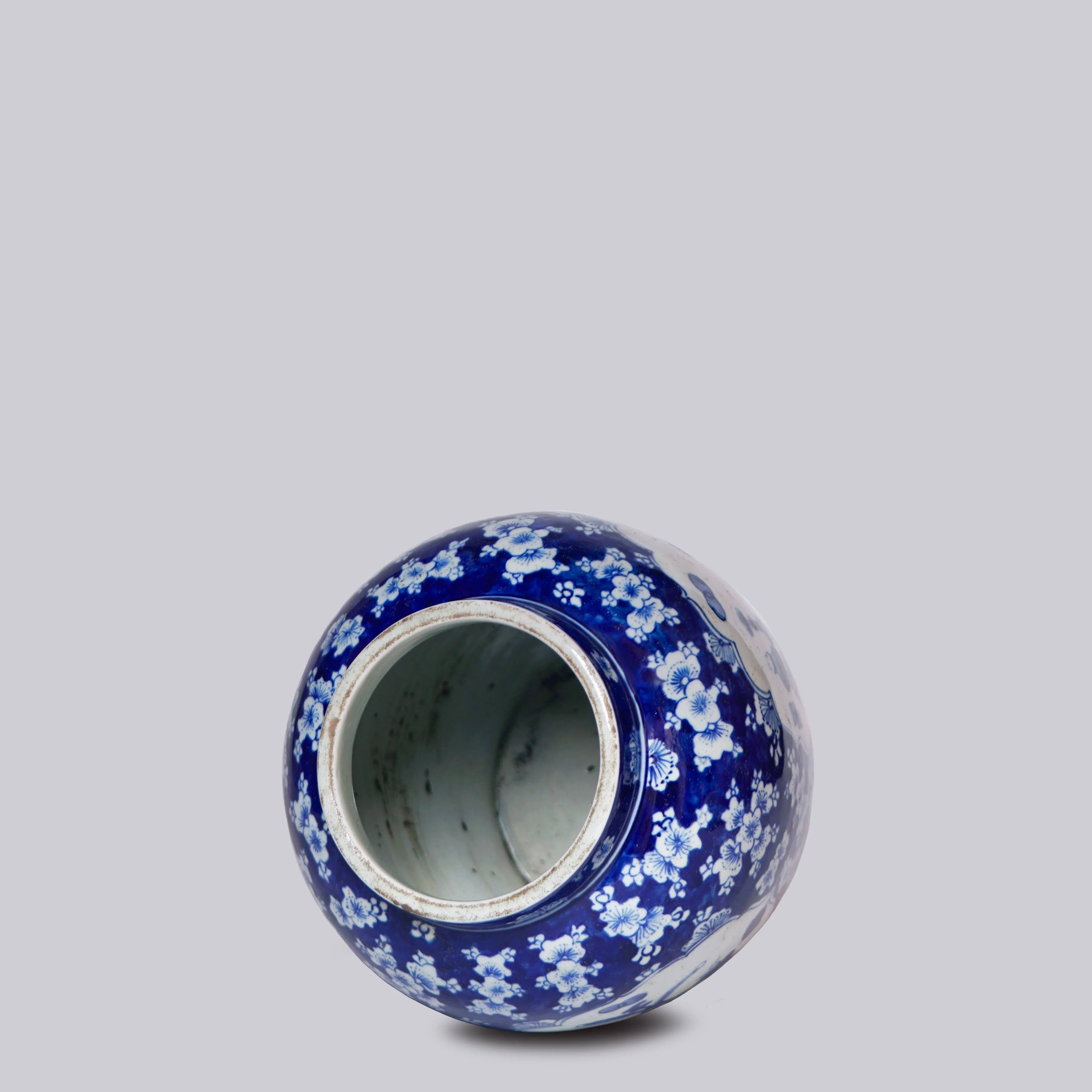 Blue and White Porcelain Scholarly Object Pot - Image 4