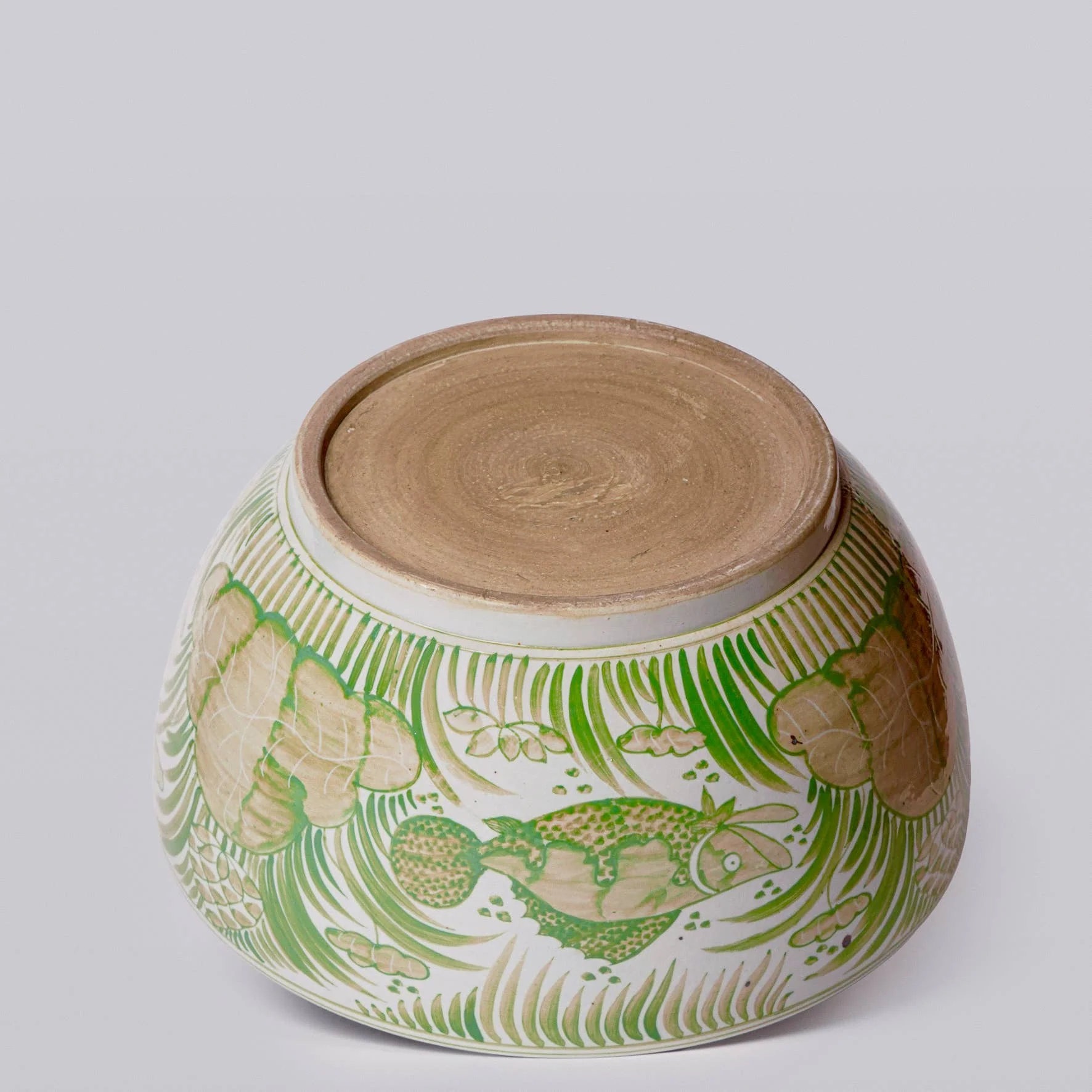 Green and White Porcelain Fish and Lotus Large Bowl - Image 4