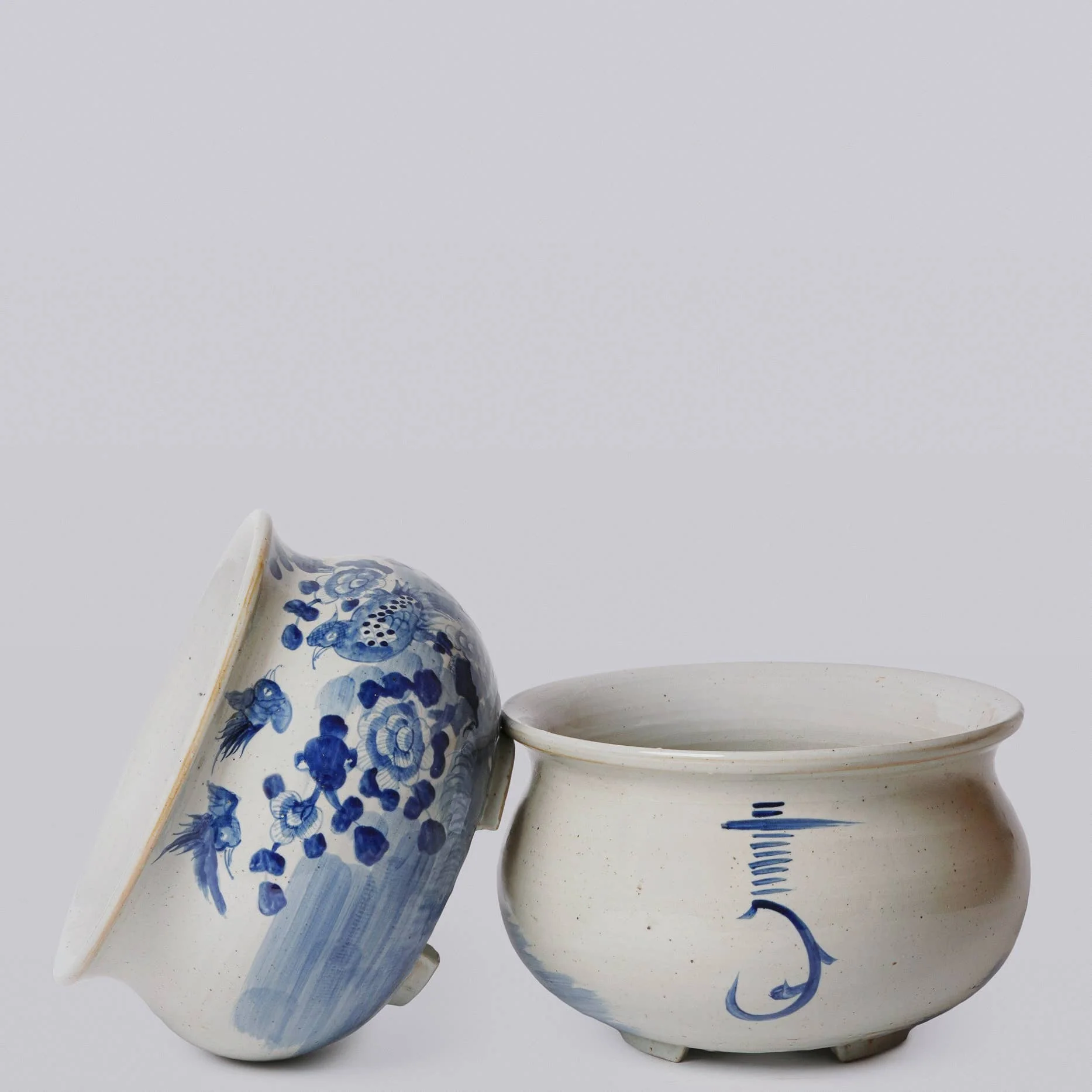 Rustic Bird & Flower Blue & White Porcelain Bulbous Cachepot - Image 2