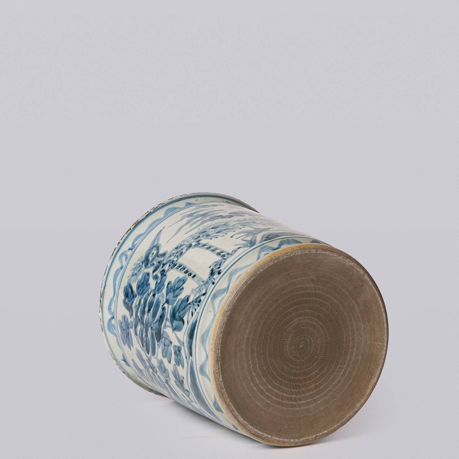 Rustic Peacock Blue and White Porcelain Cachepot - Image 4