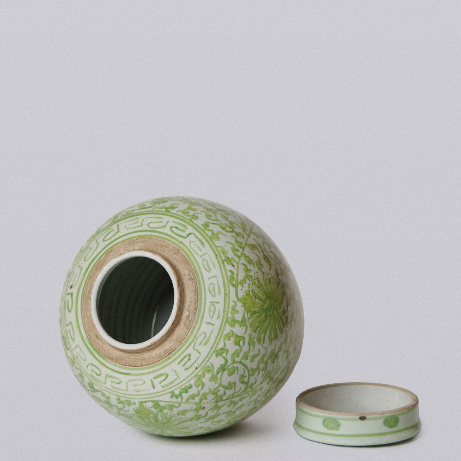 Scrolling Chrysanthemum Green and White Porcelain Jar - Image 2