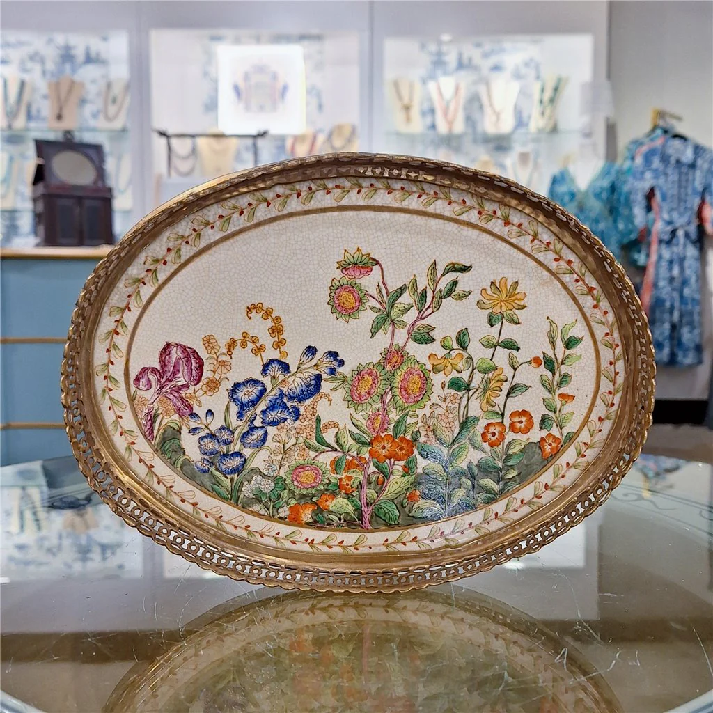 Danny's Fine Porcelain 10L X 7.5W X 2H PORCELAIN OVAL TRAY WITH BRONZE ORMOLU - WILDBREEZE 14063 - Image 2