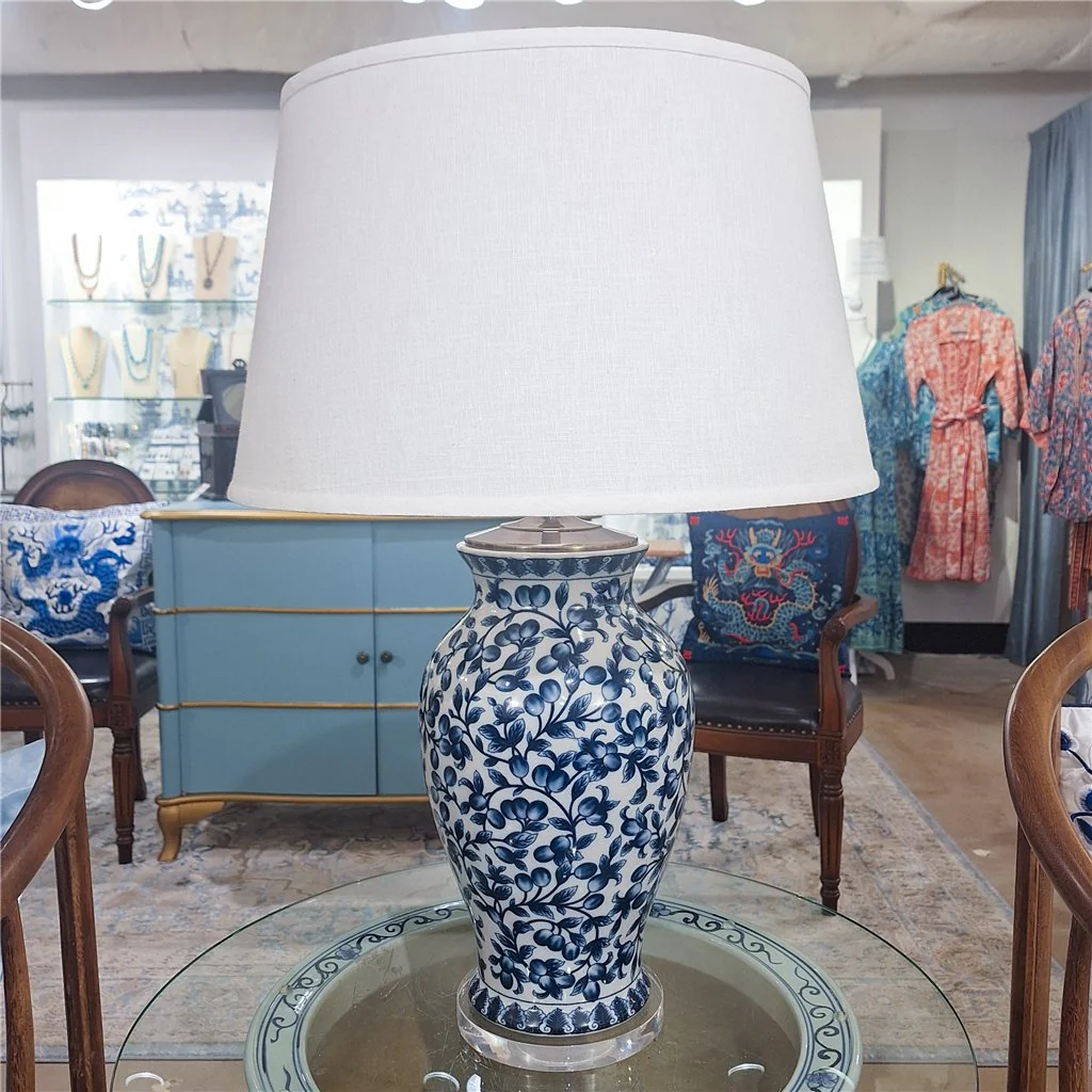 Danny's Fine Porcelain 19Lx19Wx32H Porcelain Vase Lamp - Blue And White Filigree [Acrylic_Base/Sh:2-847-19] 14053-LA - Image 2