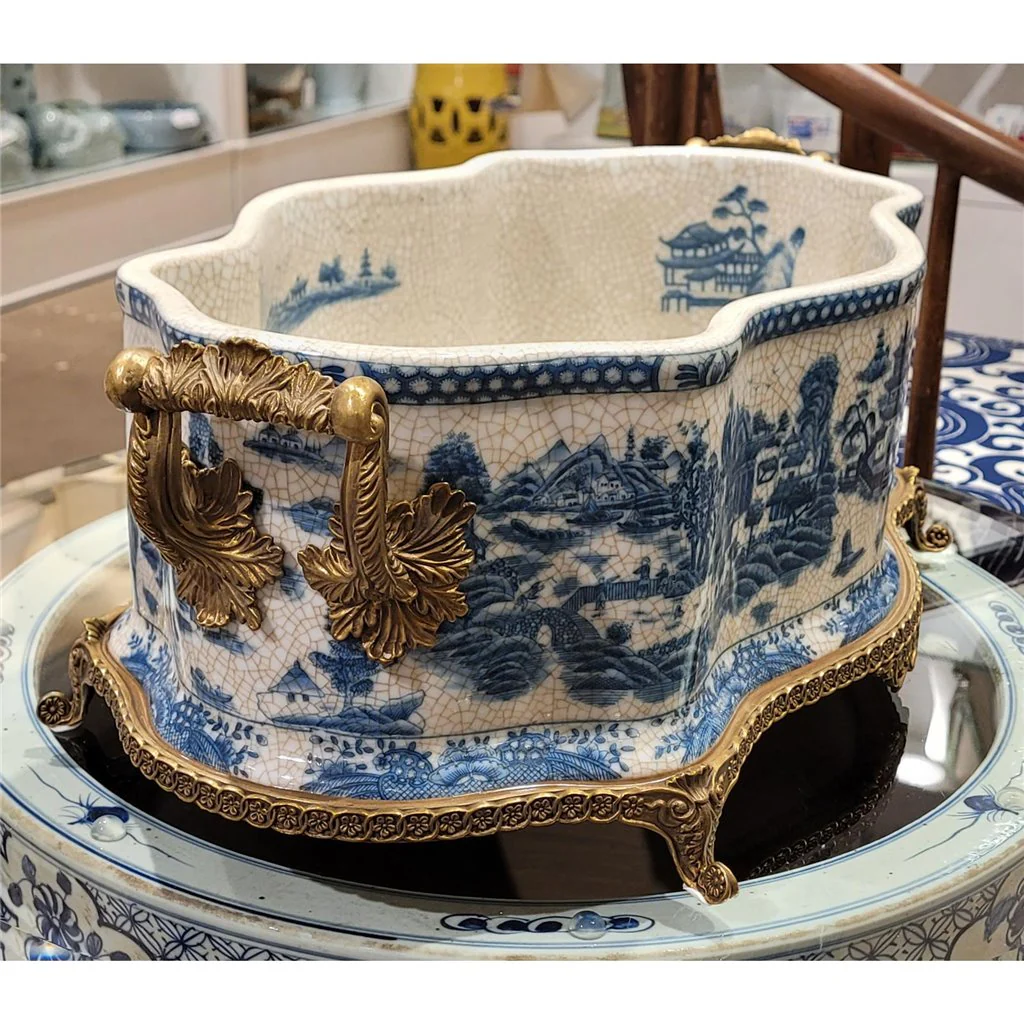 Danny's Fine Porcelain 20x11.5x7 Porcelain Planter With Bronze Ormolu - Blue Willow 14069 - Image 5
