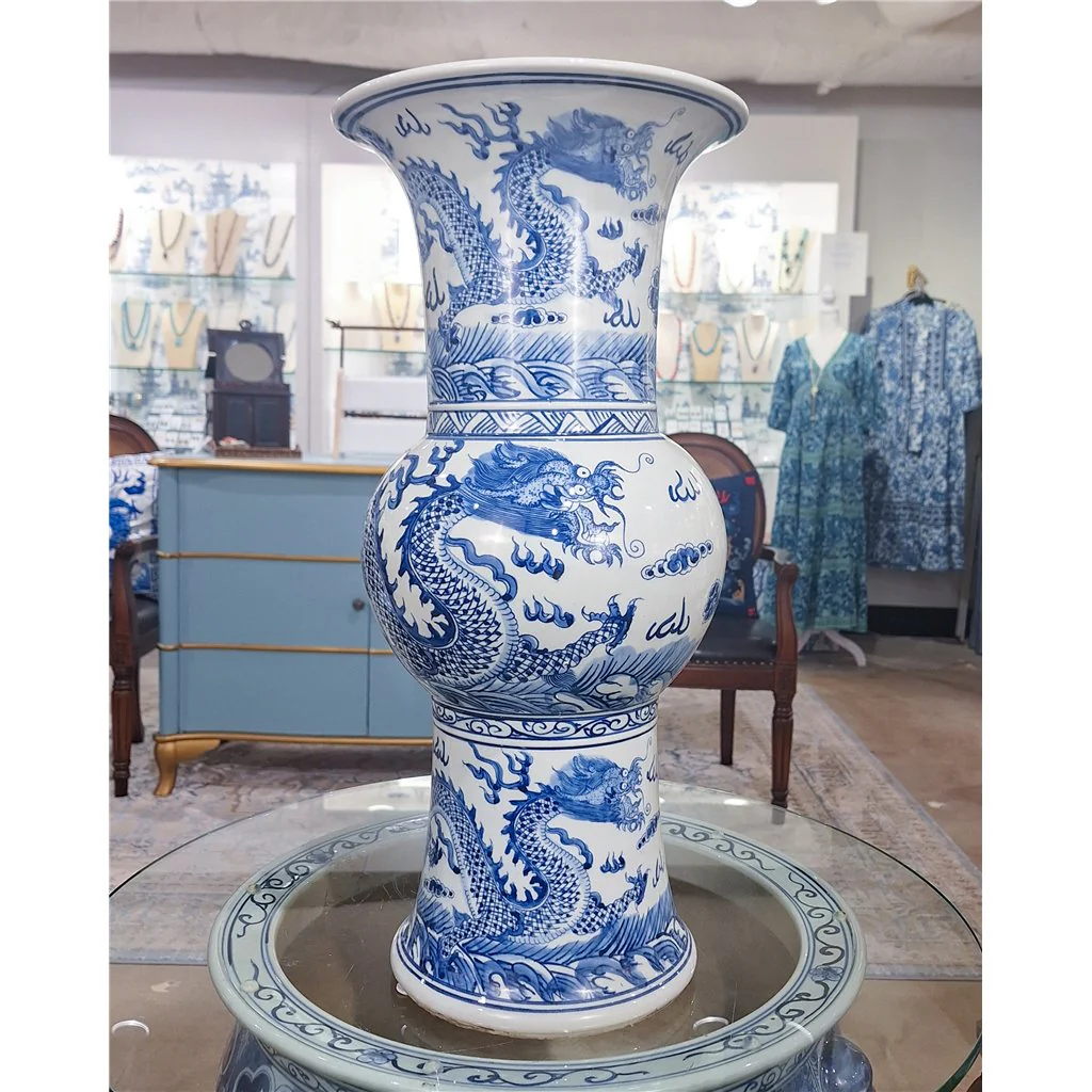 Danny's Fine Porcelain 22.5inH - PALACE VASE (DRAGON) 50968 - Image 9
