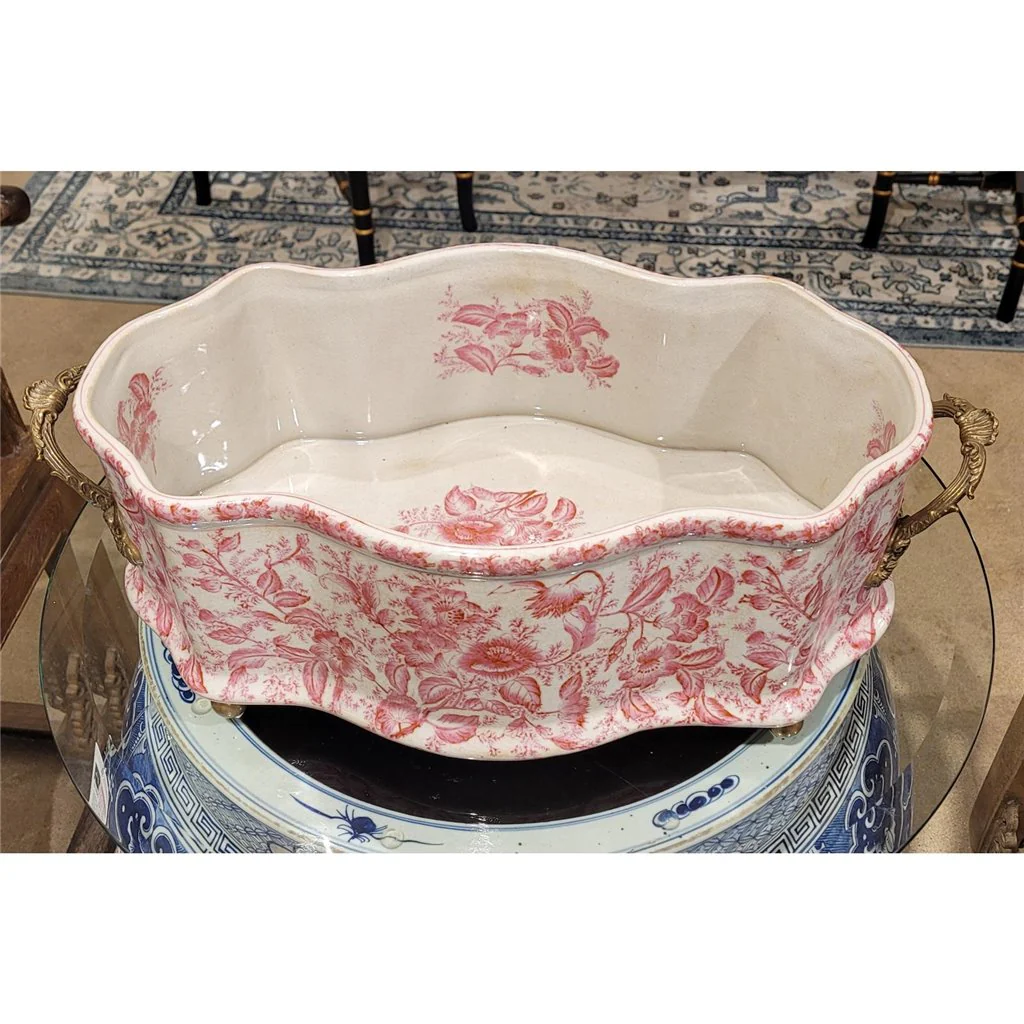 Danny's Fine Porcelain Planter, Pink Primrose with Bronze Handles 14239 - Image 9