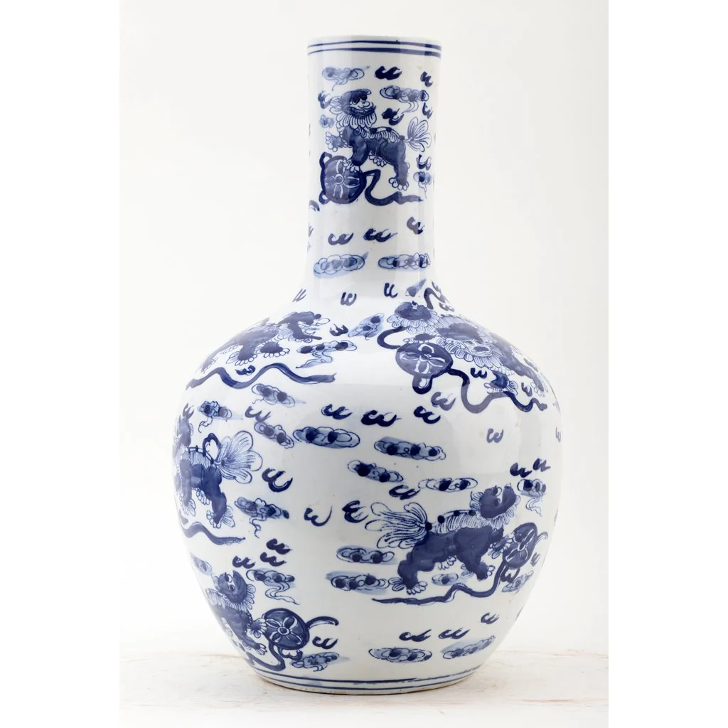Danny's Fine Porcelain Ball Vase - Lions - Blue And White Classic 50789 - Image 5