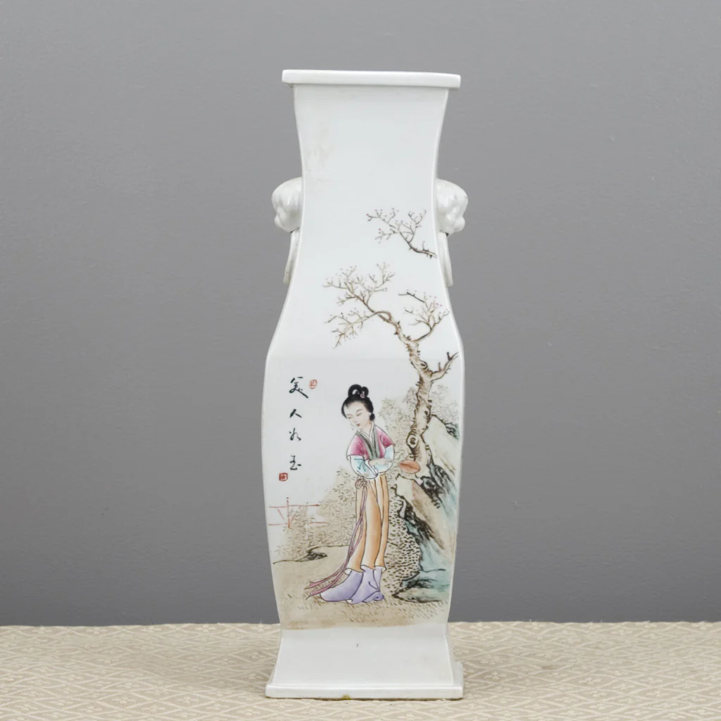 Danny's Fine Porcelain Beauty Scene Rectangle Vase 50128 - Image 3