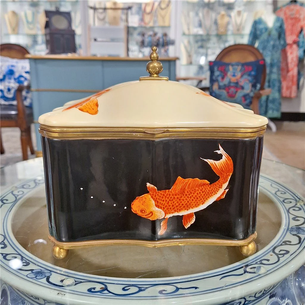 Danny's Fine Porcelain Box 60334 - Image 2