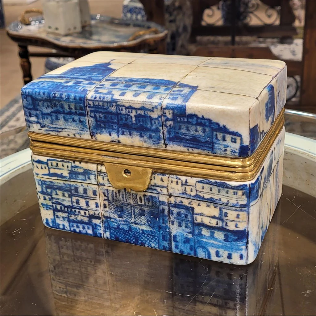 Danny's Fine Porcelain Box 60404 - Image 2