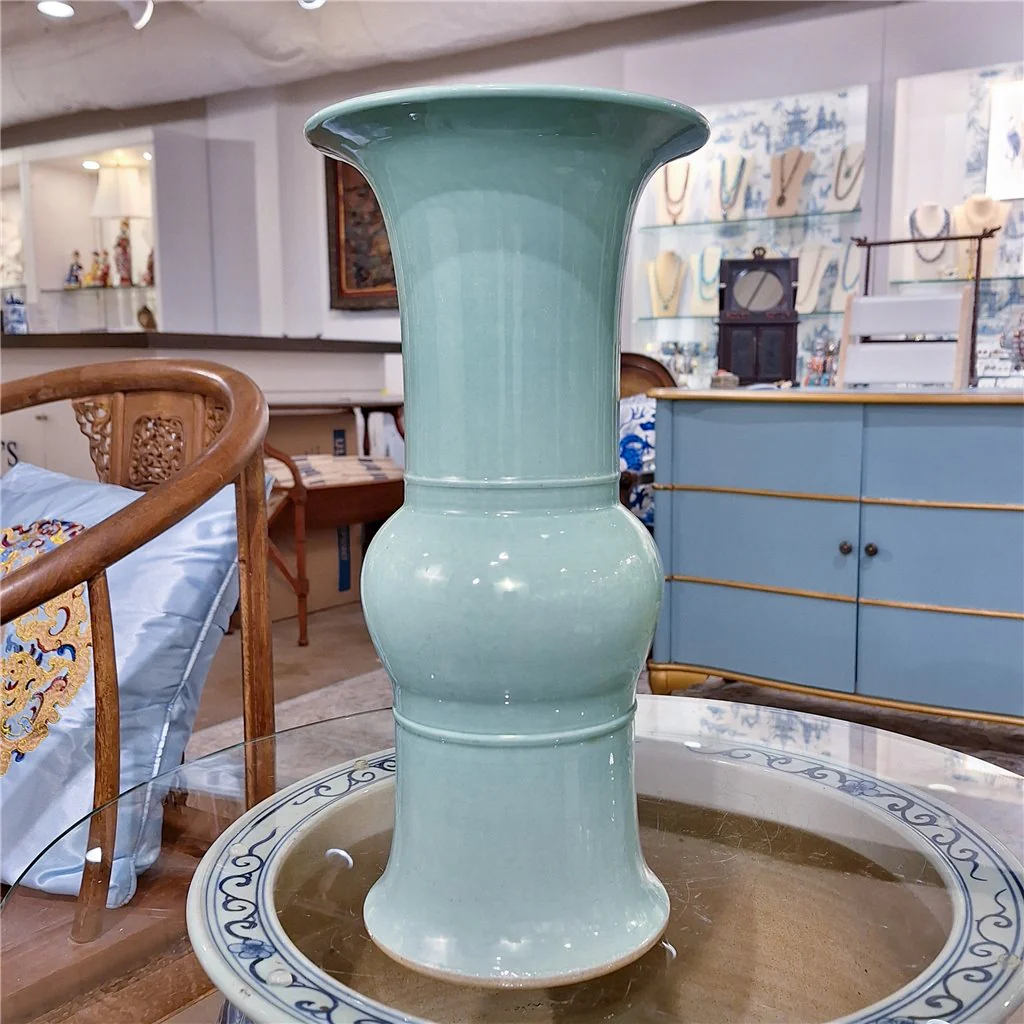 Danny's Fine Porcelain Celedon Elegant Vase 50824 - Image 16
