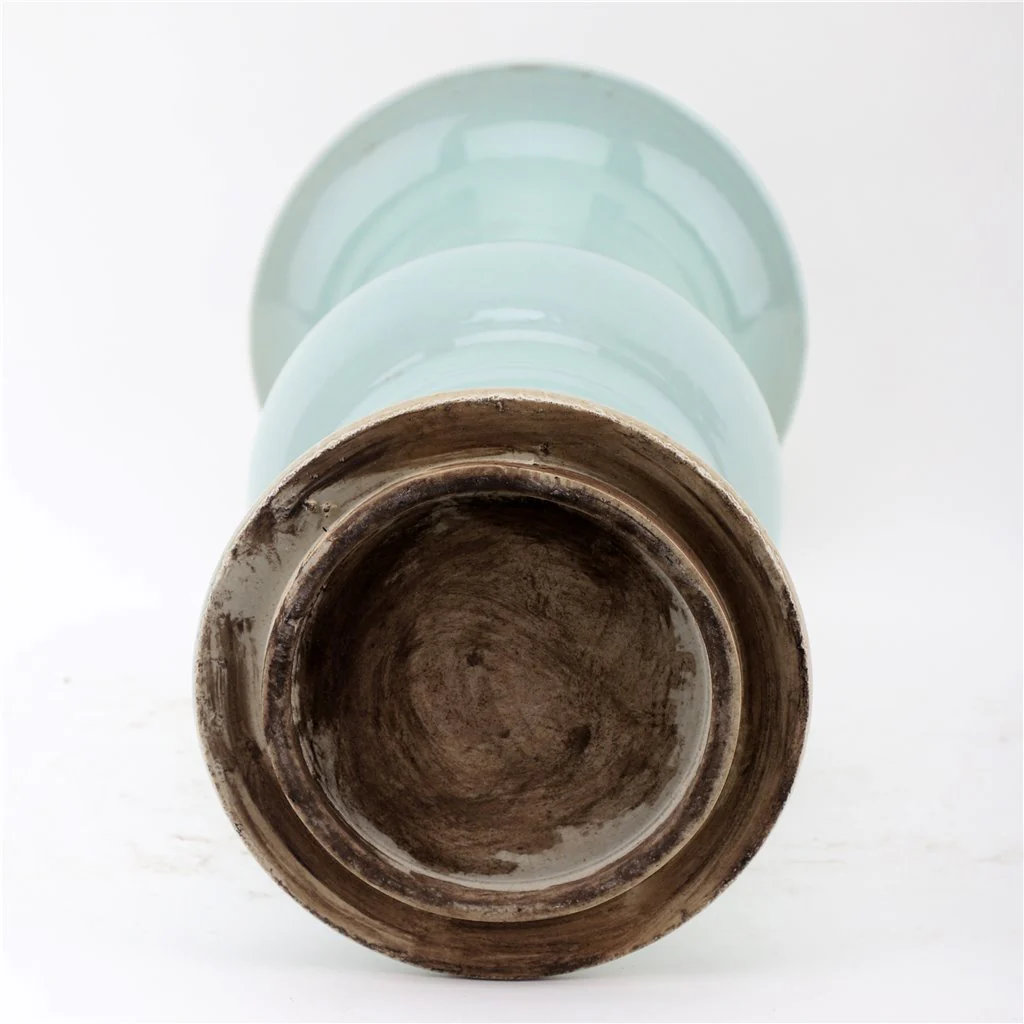 Danny's Fine Porcelain Celedon Elegant Vase 50824 - Image 5