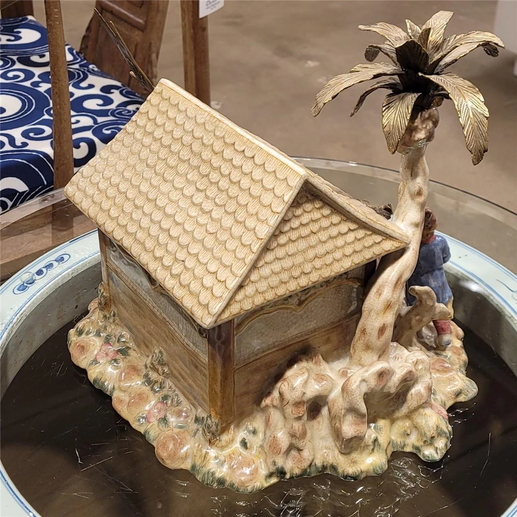 Danny's Fine Porcelain Figurine House 13808 - Image 5