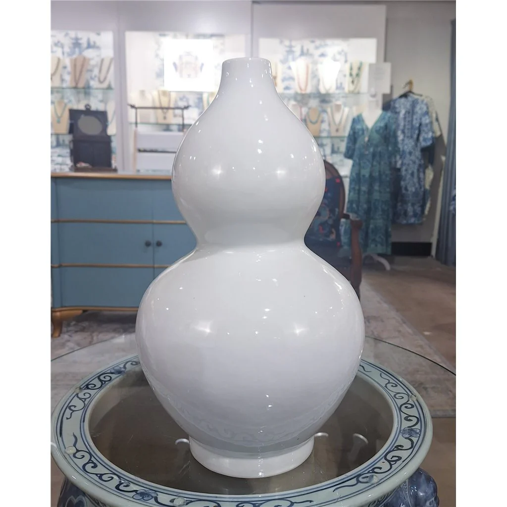 Danny's Fine Porcelain GOURD VASE-WHITE 50971 - Image 10