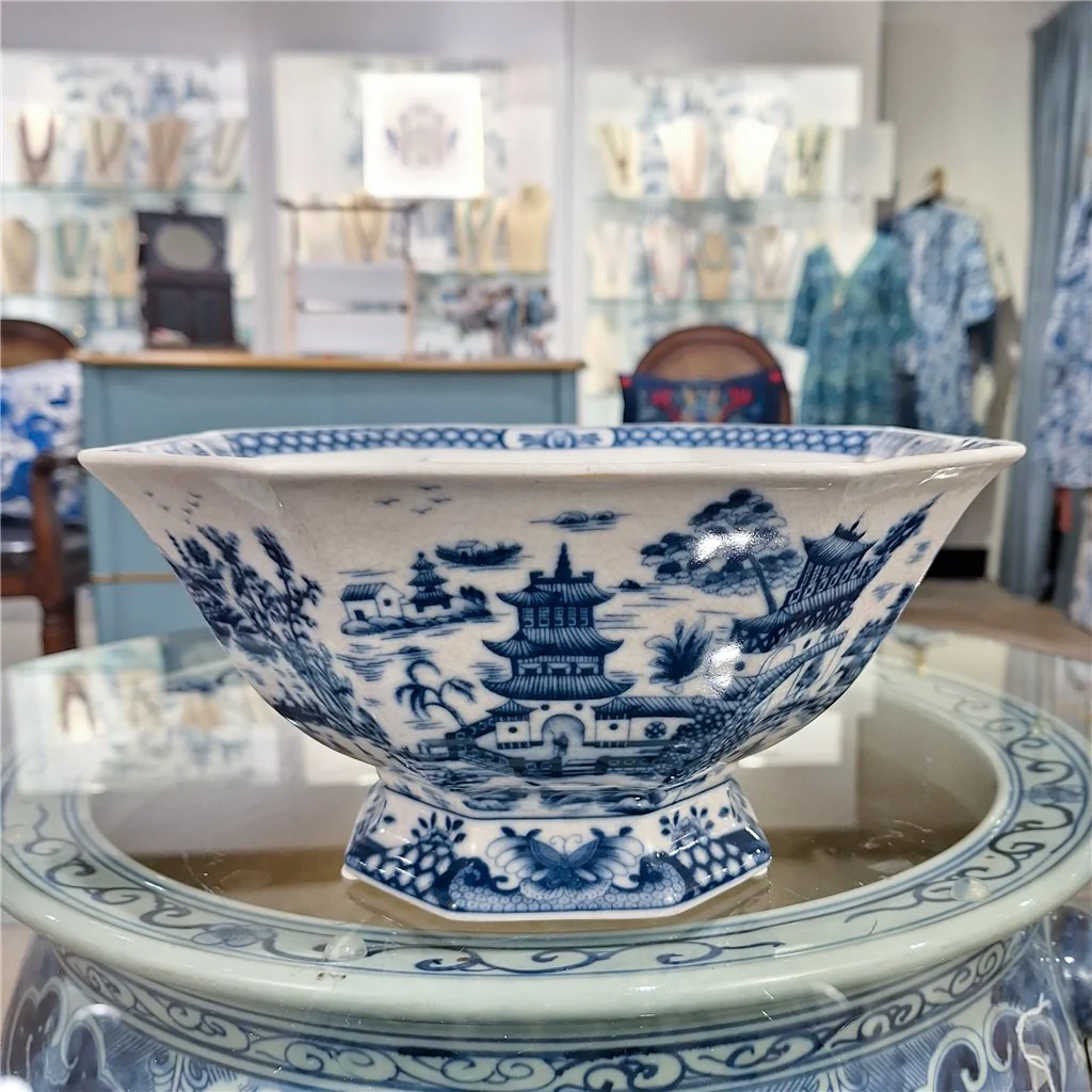 Danny's Fine Porcelain Octagonal Basin-Blue Willow 14264 - Image 13