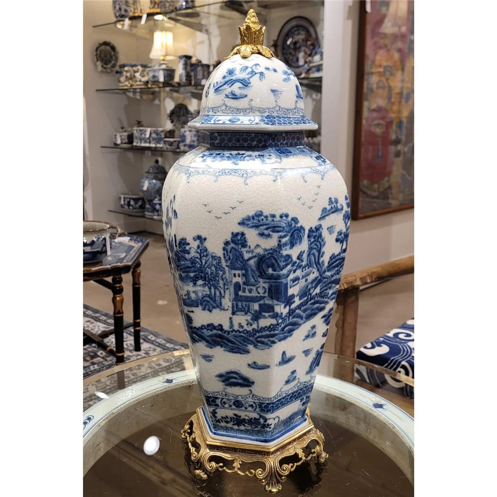 Danny's Fine Porcelain Octagonal Lidded Jar With Bronze Ormolu- Blue Willow 60370 - Image 11