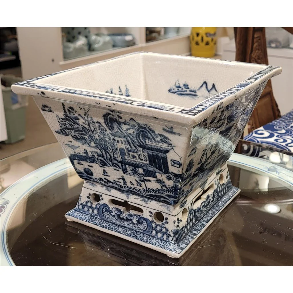 Danny's Fine Porcelain Planter 13665 - Image 8