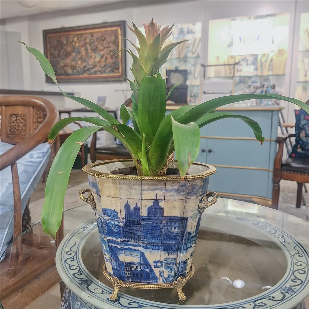 Danny's Fine Porcelain Planter - Azure Village 61010 - Image 16
